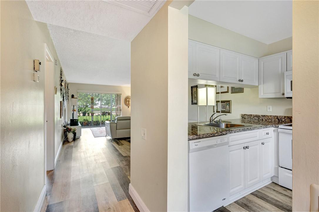 WYNMOOR VILLAGE - Residential
