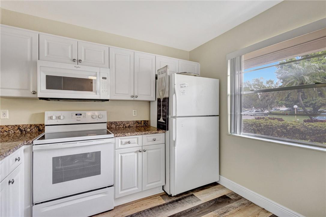 WYNMOOR VILLAGE - Residential