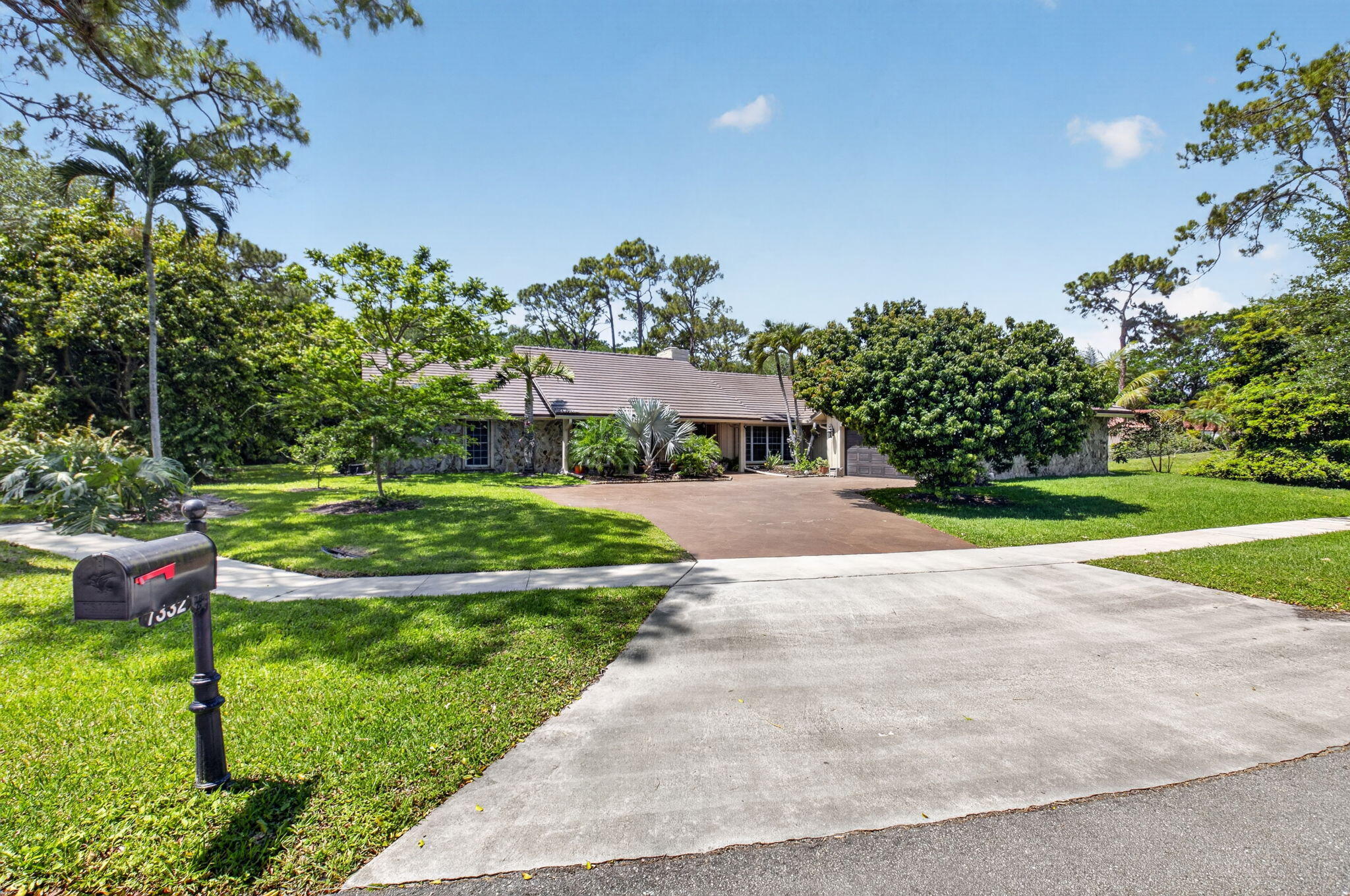 ESTANCIA II OF VIA VERDE - Residential