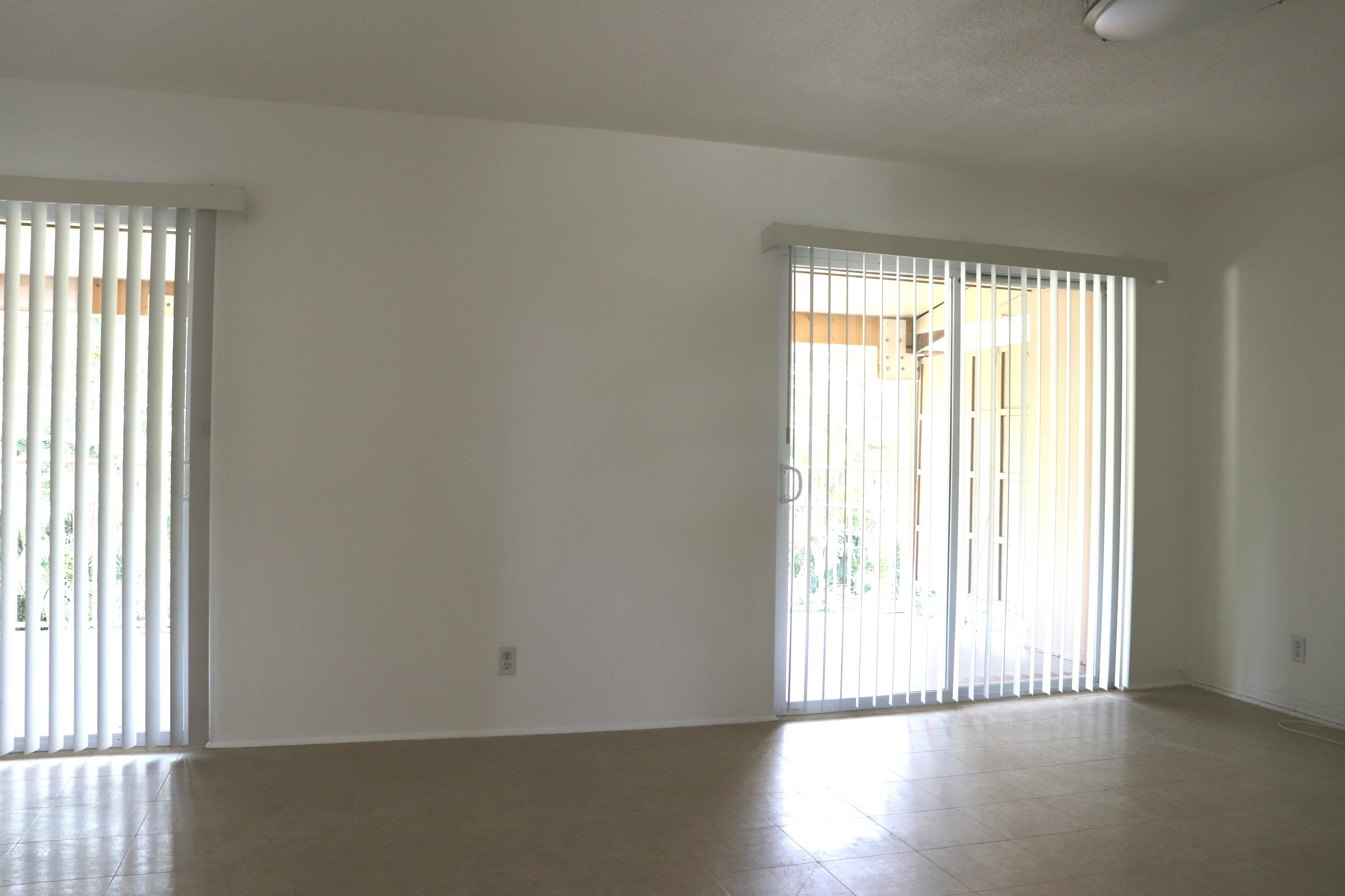 BOCA RATON SQUARE GATEWAY - Residential Lease
