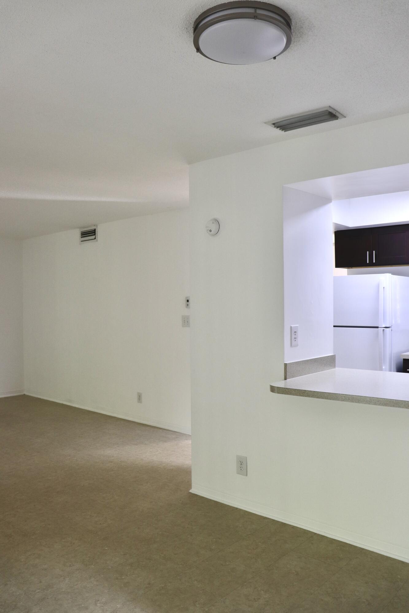 BOCA RATON SQUARE GATEWAY - Residential Lease