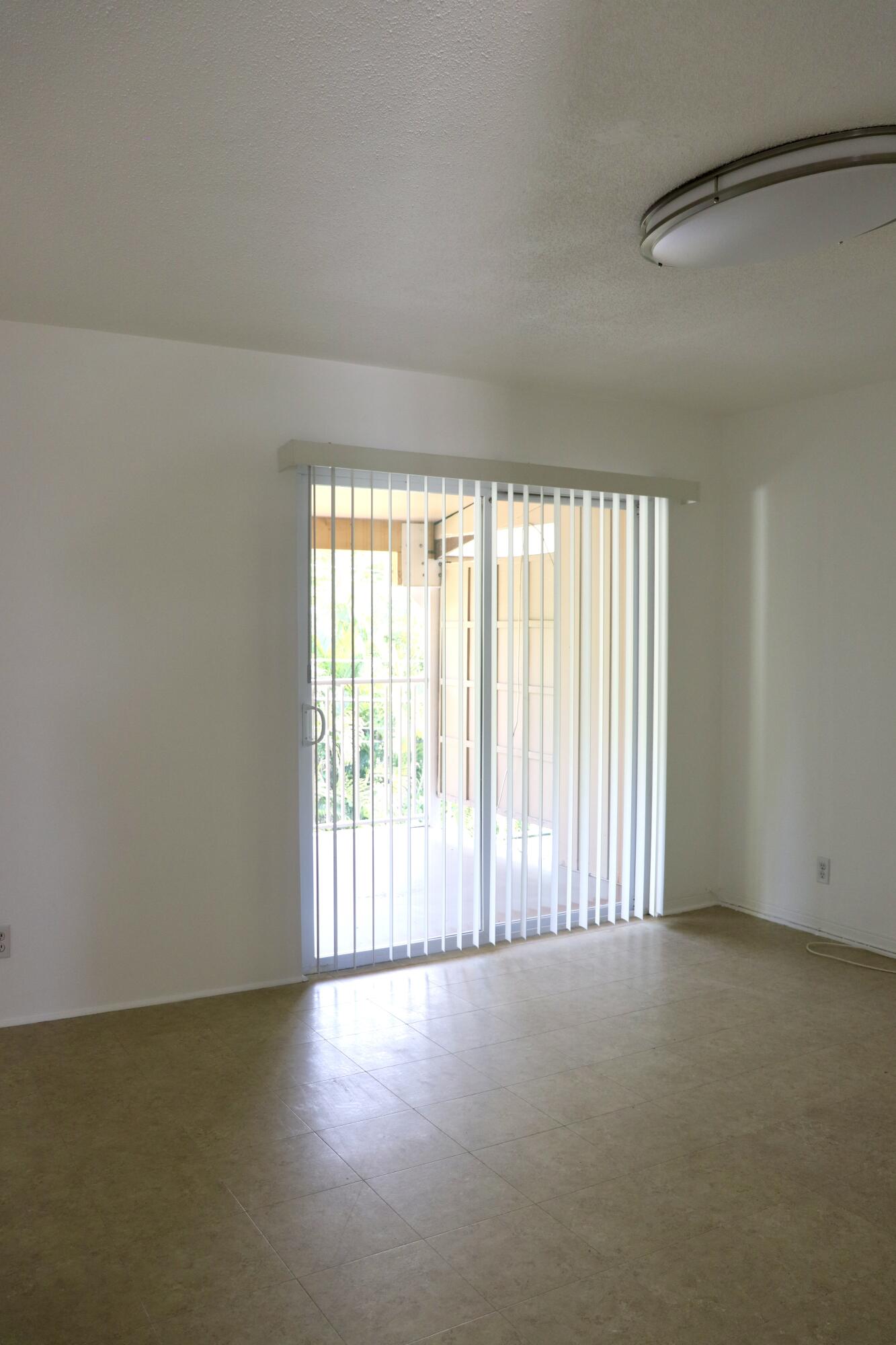 BOCA RATON SQUARE GATEWAY - Residential Lease