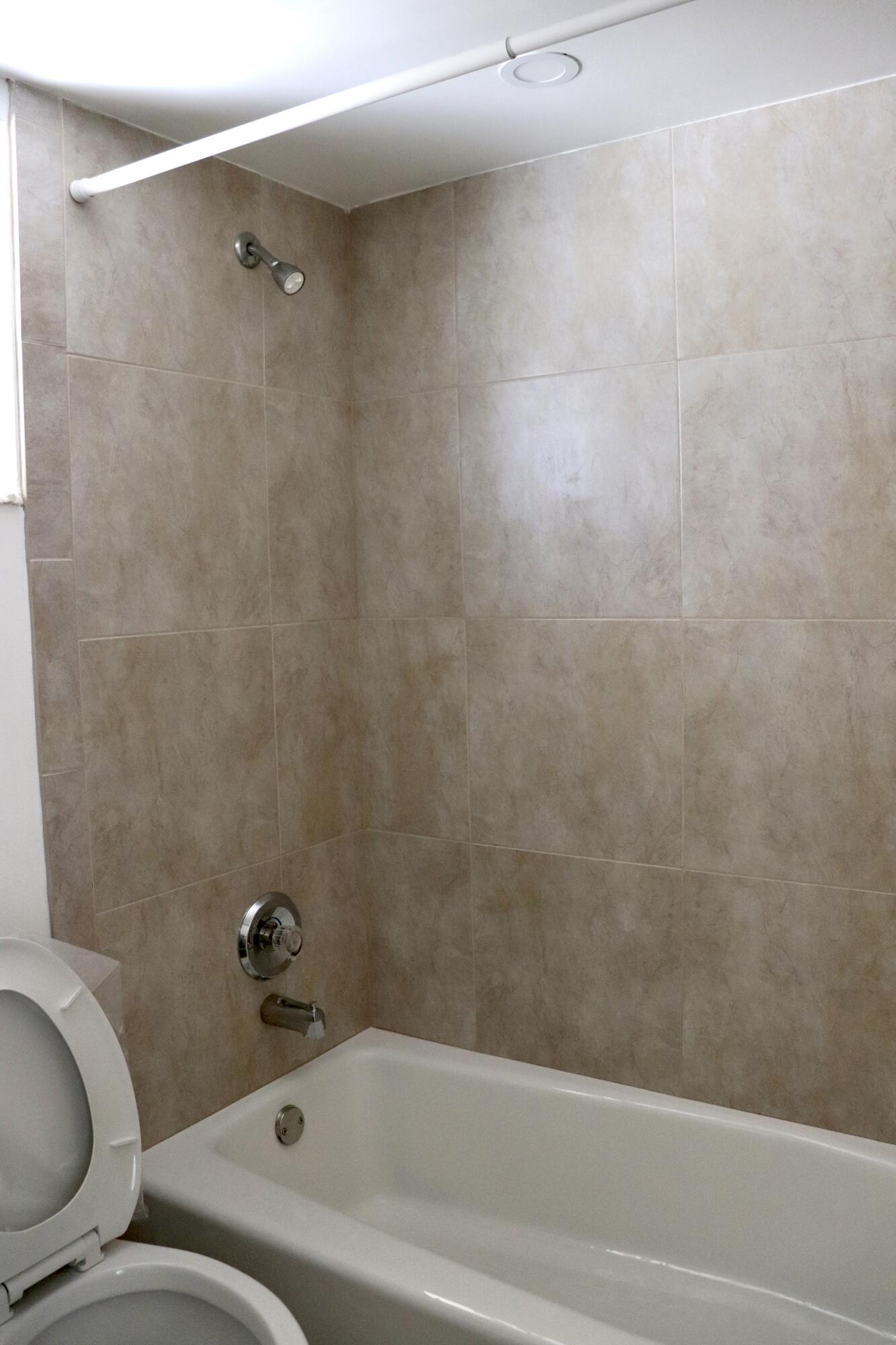 BOCA RATON SQUARE GATEWAY - Residential Lease