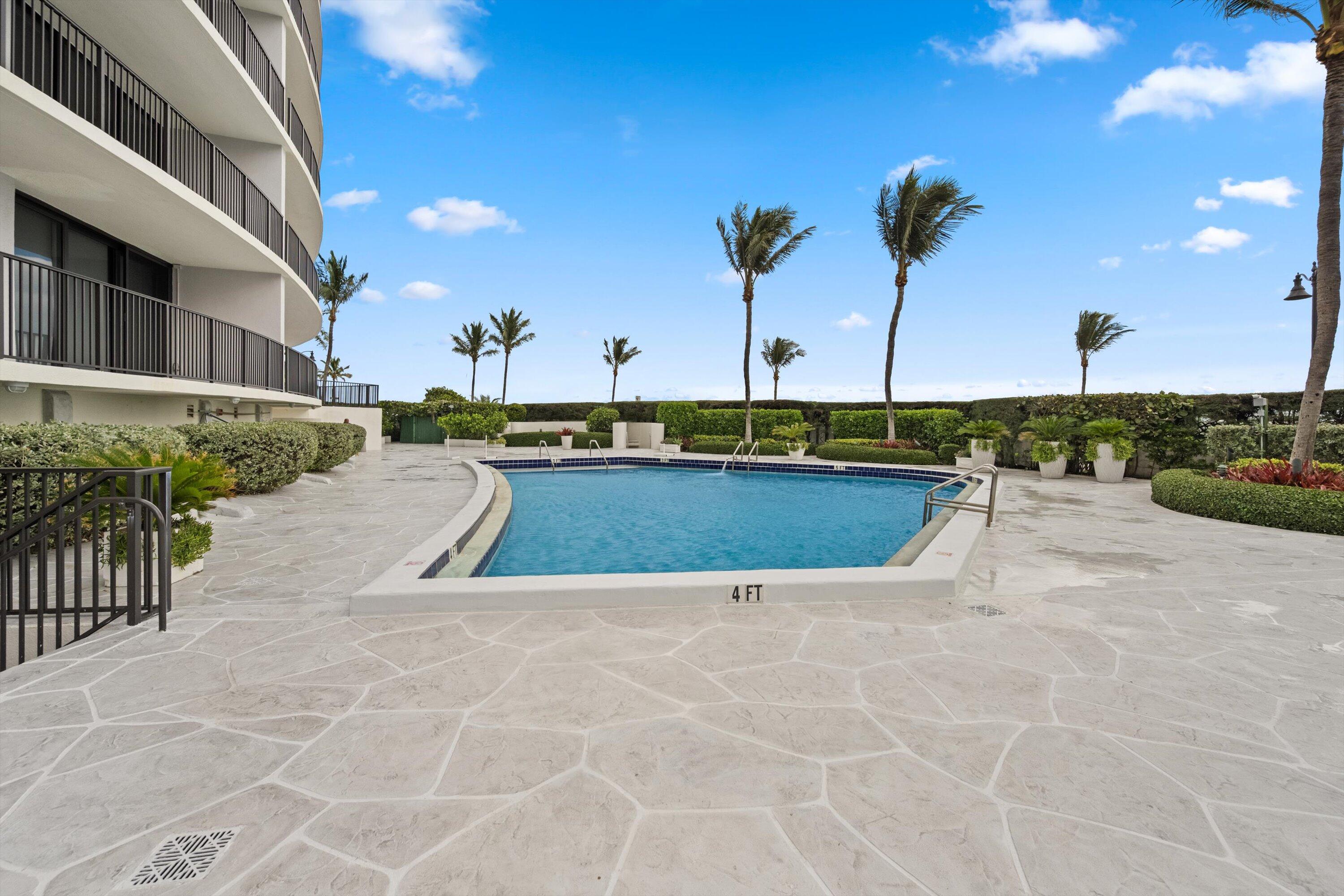 NUMBER ONE NORTH OCEAN COND - Residential