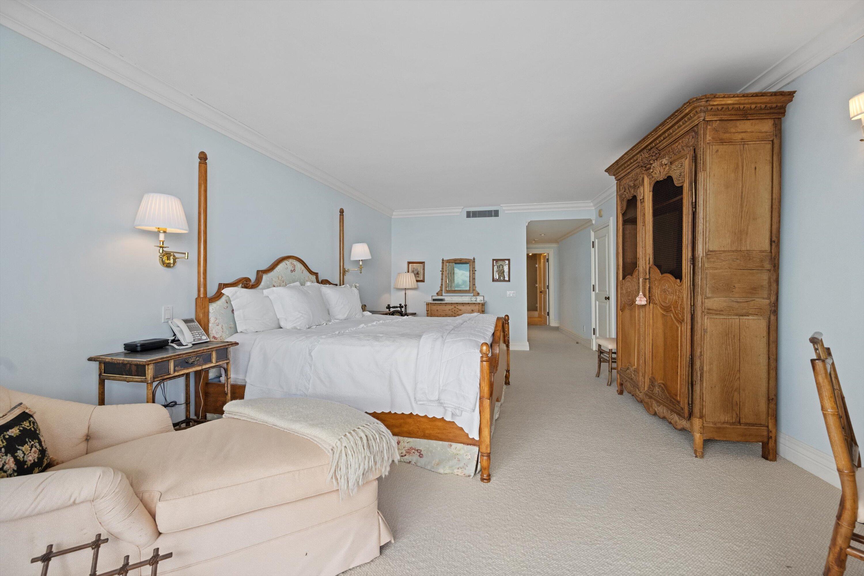 NUMBER ONE NORTH OCEAN COND - Residential