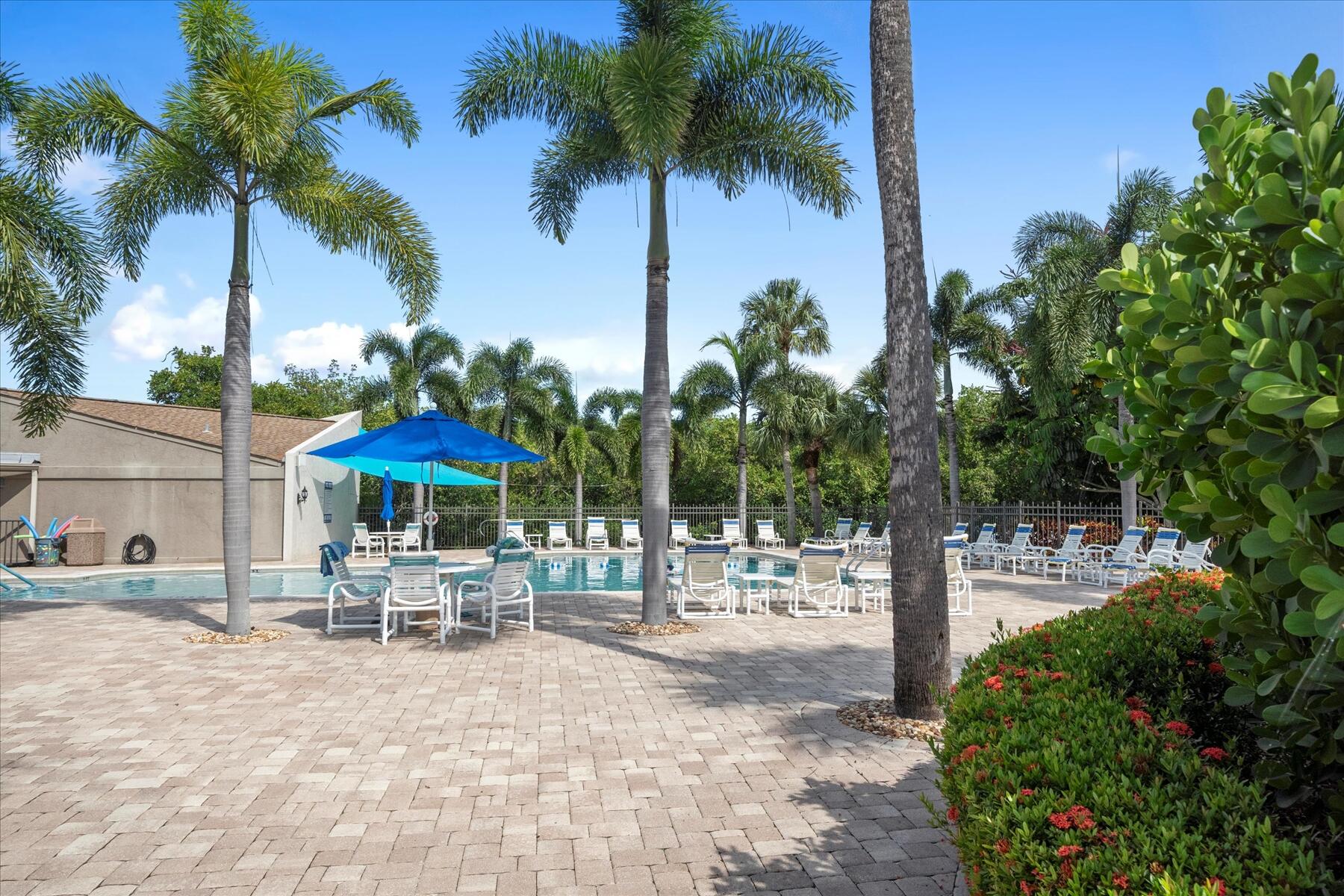River Club Condominium - Residential