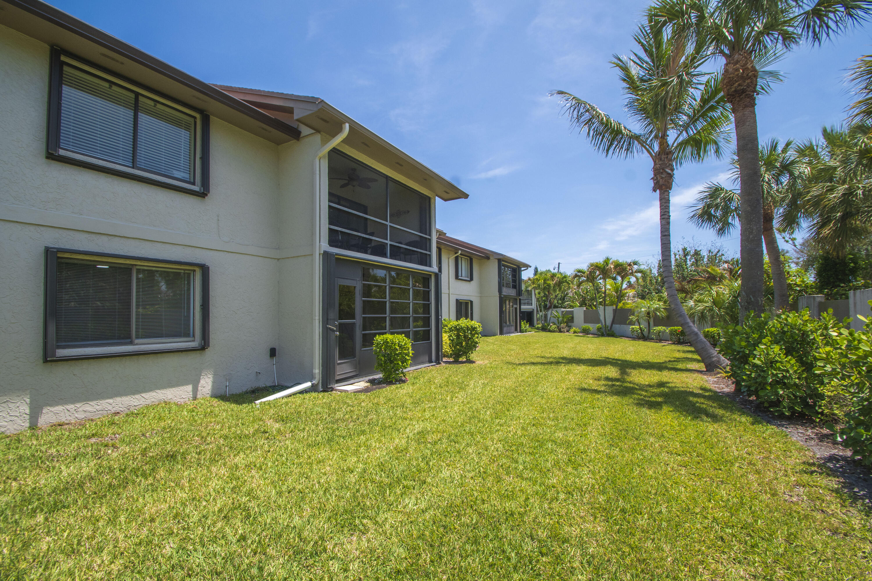 River Club Condominium - Residential