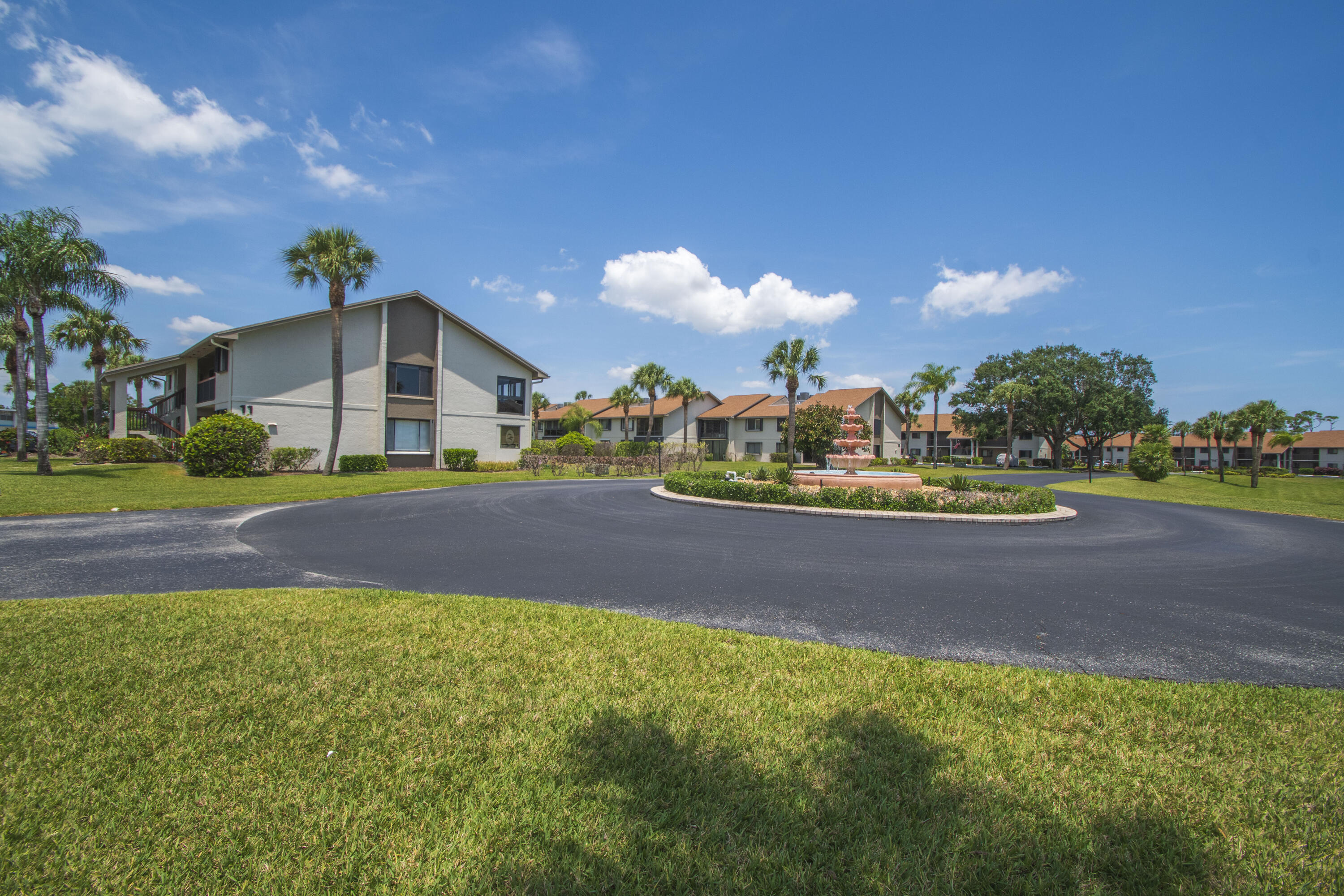 River Club Condominium - Residential