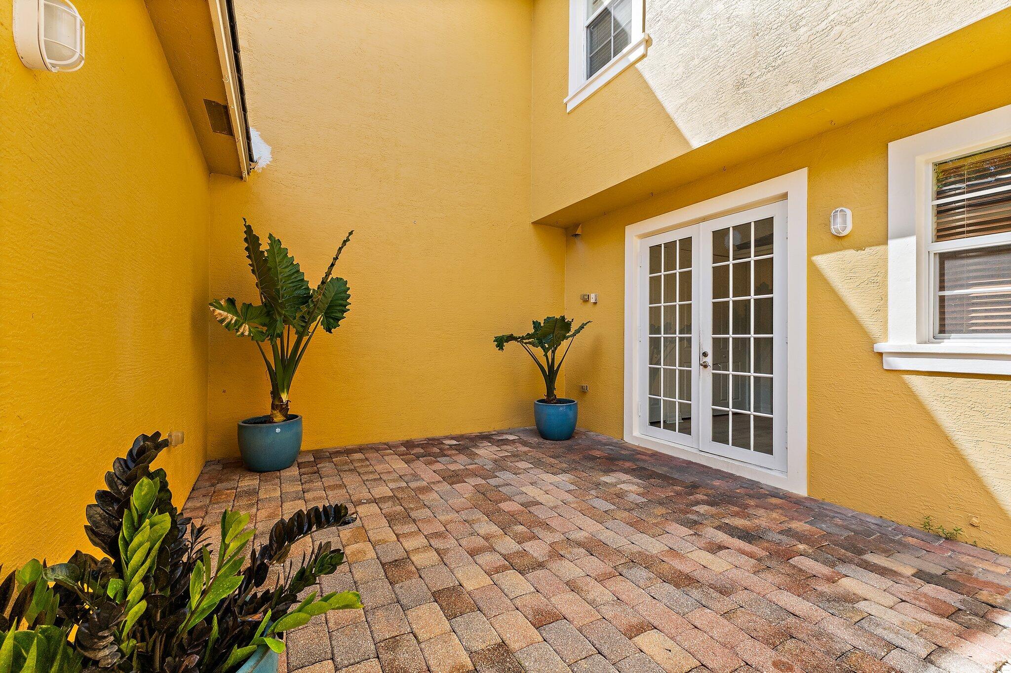 CANTERBURY PLACE - Residential Lease