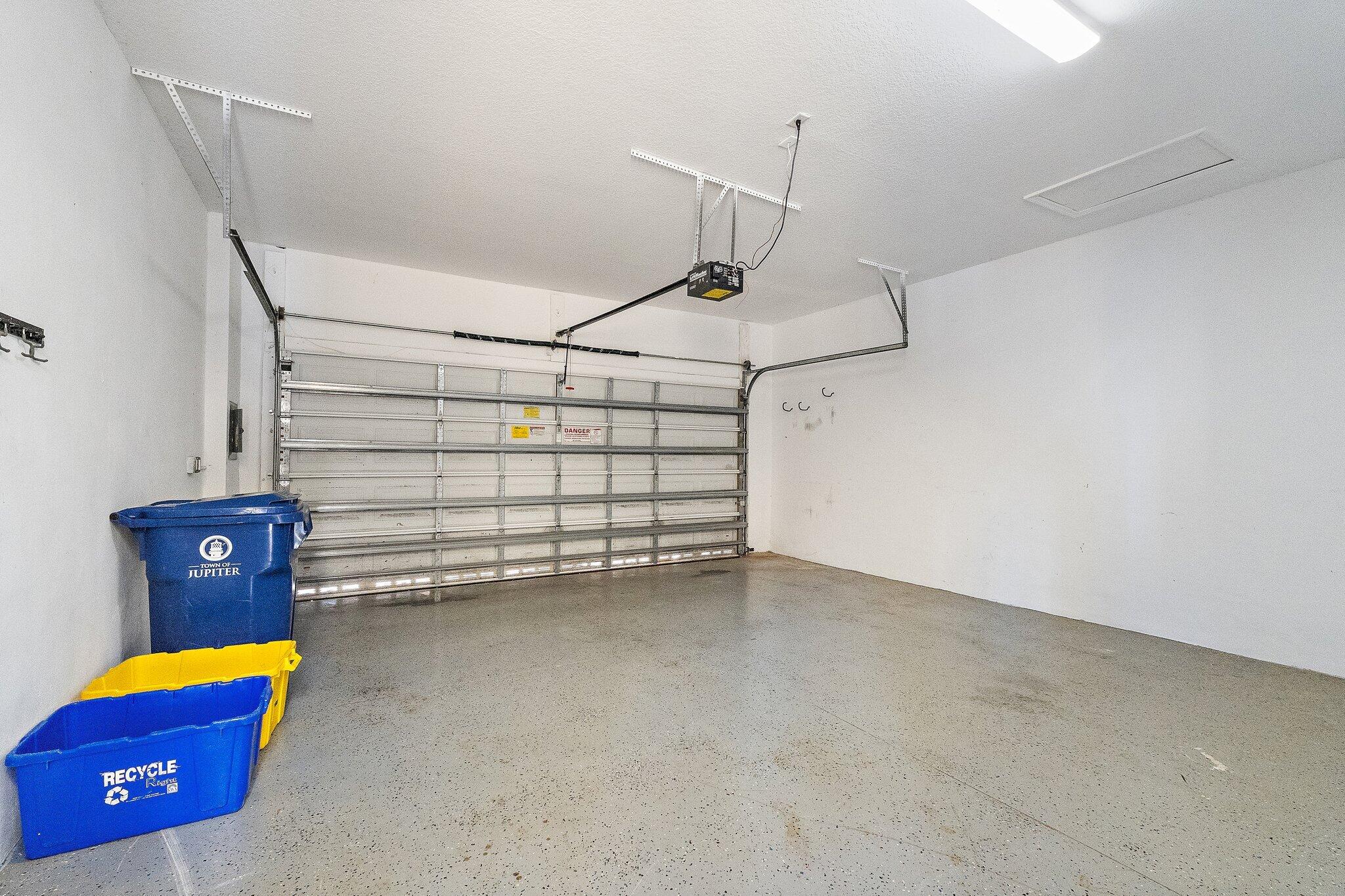 CANTERBURY PLACE - Residential Lease