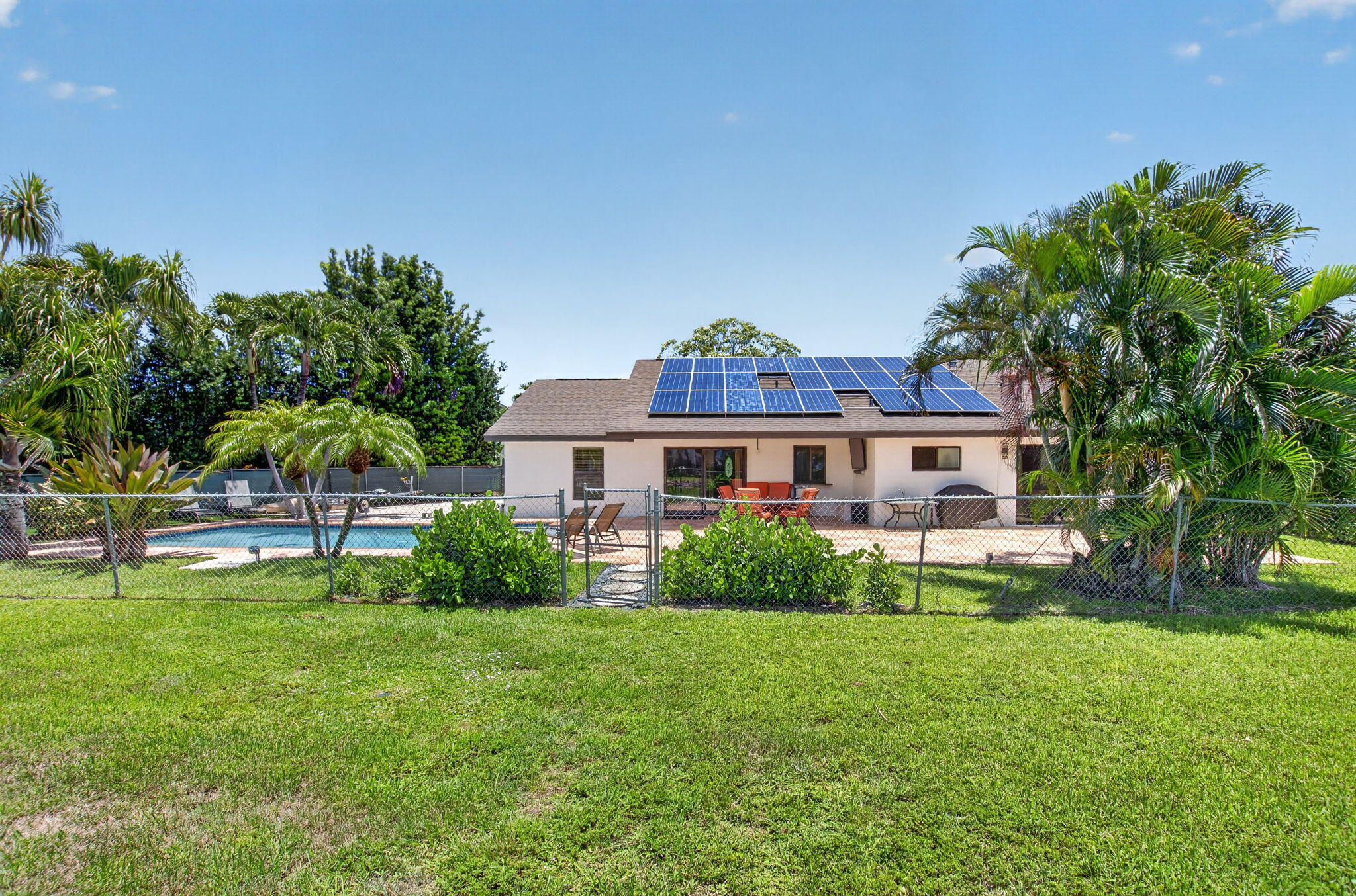 SKY LAKE 2 - Residential