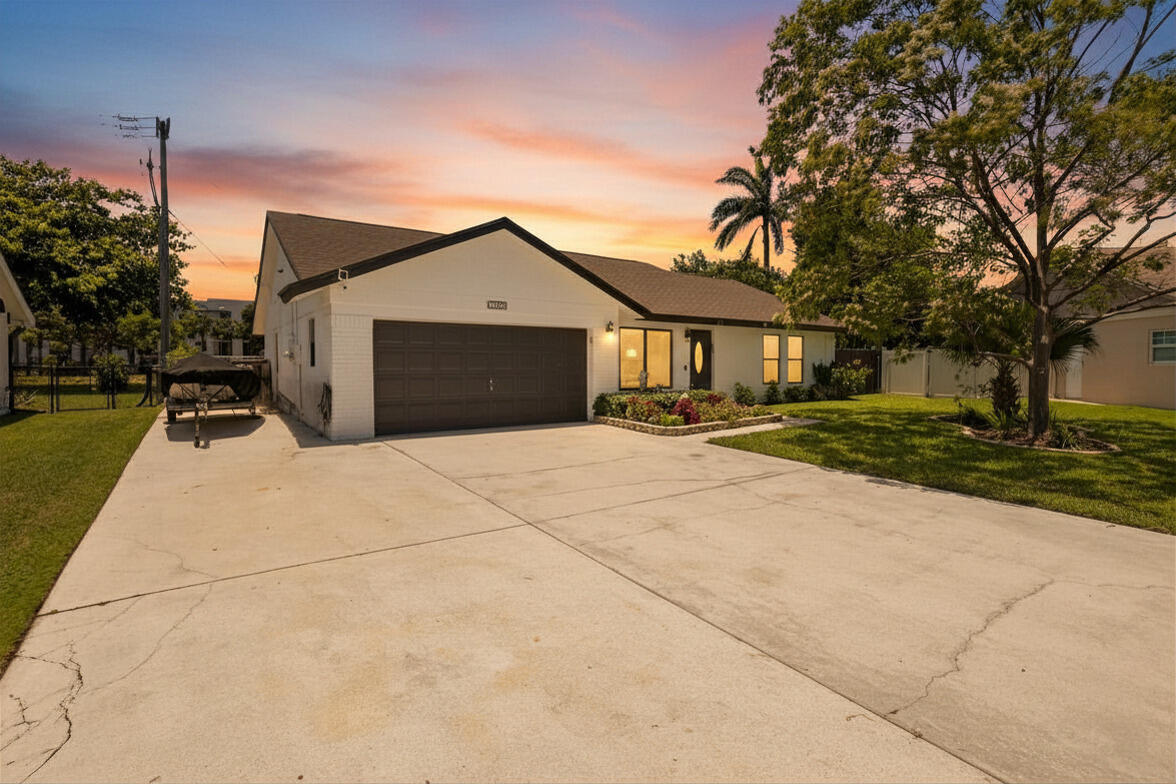 SKY LAKE 2 - Residential