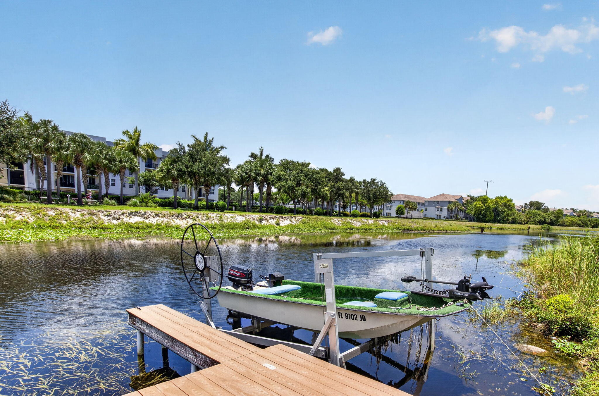SKY LAKE 2 - Residential