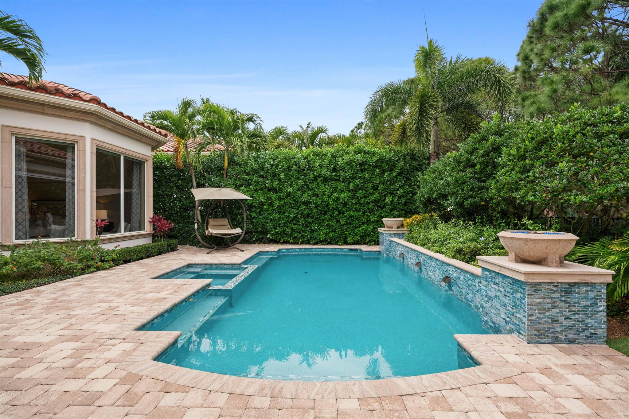 OLD PALM 2 - Residential
