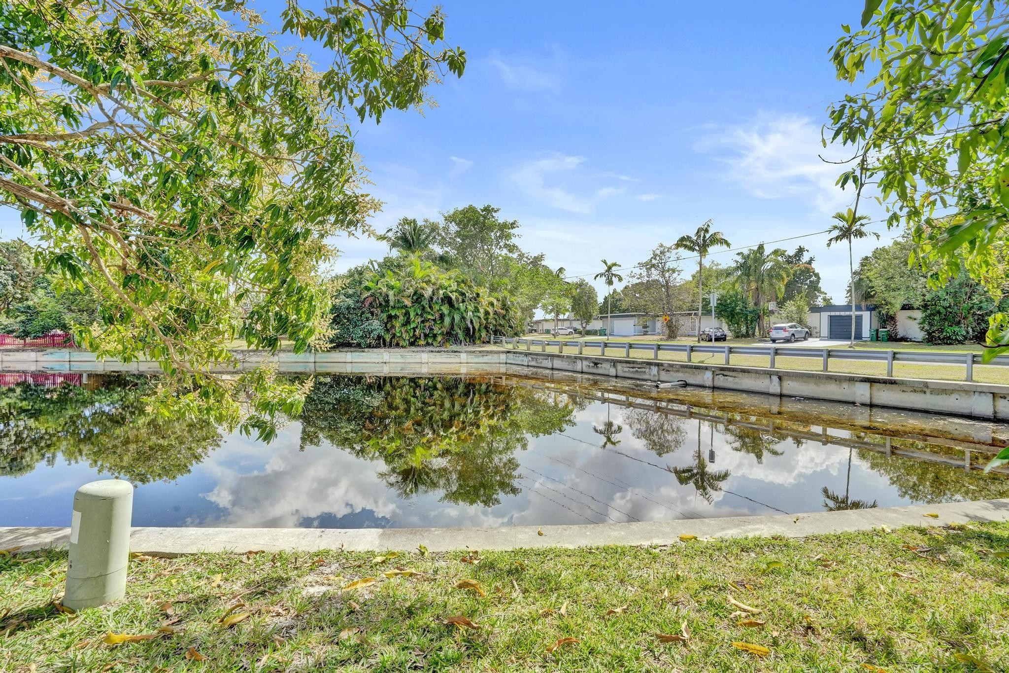 MAINLANDS OF TAMARAC LAKES - Residential