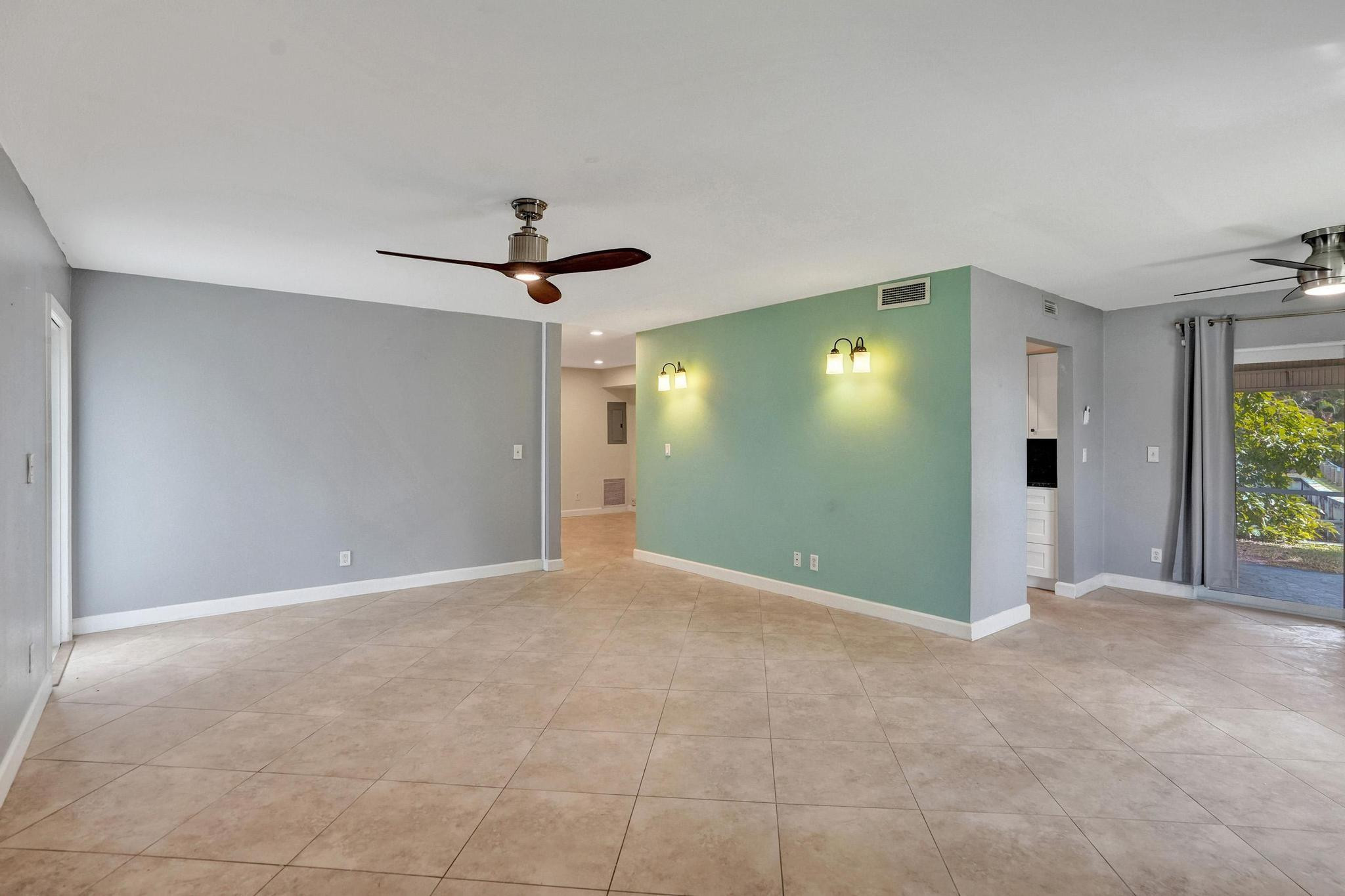 MAINLANDS OF TAMARAC LAKES - Residential