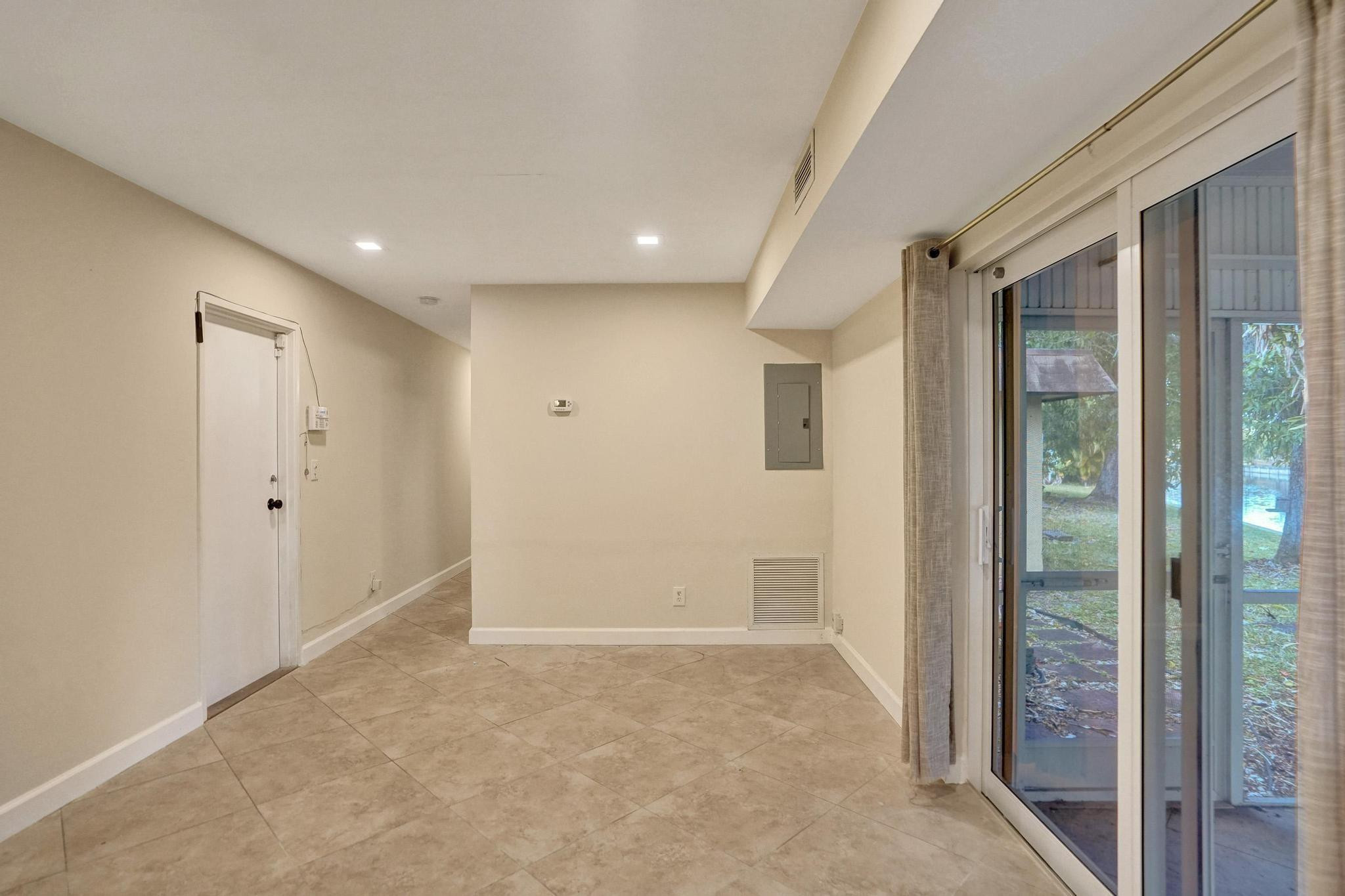 MAINLANDS OF TAMARAC LAKES - Residential