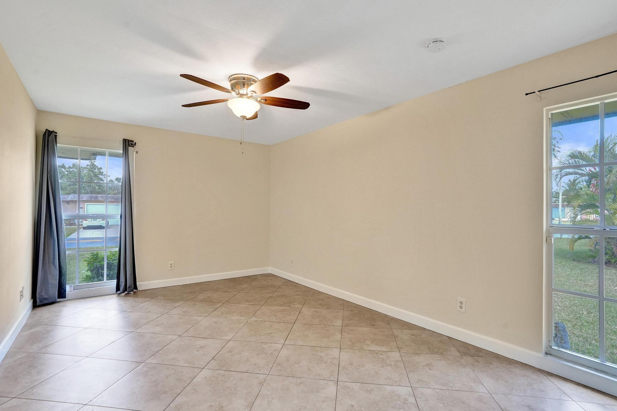 MAINLANDS OF TAMARAC LAKES - Residential