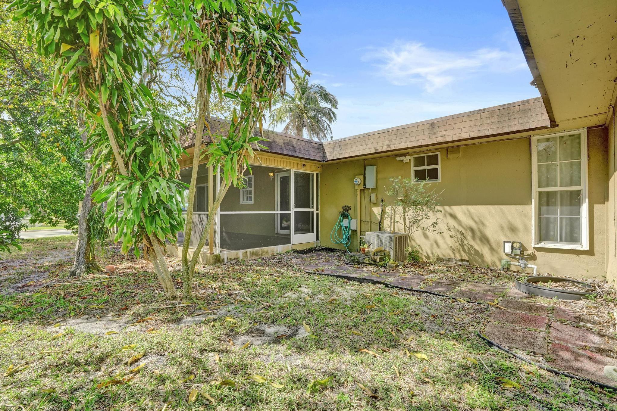 MAINLANDS OF TAMARAC LAKES - Residential