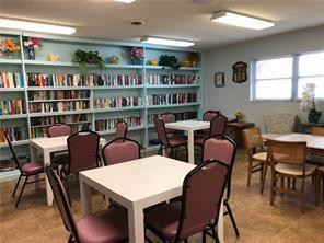 Oriole Golf & Tennis One - Residential