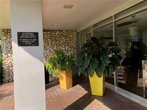Oriole Golf & Tennis One - Residential