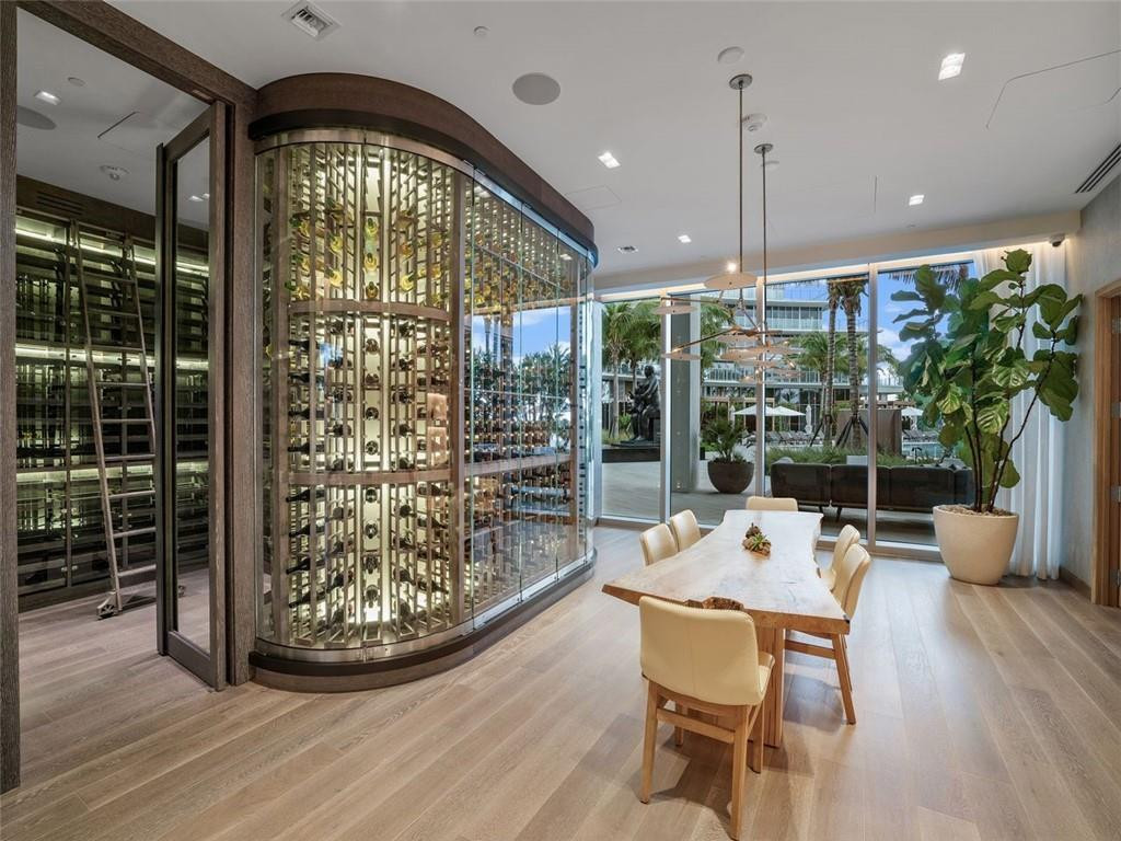 AUBERGE BEACH - Residential
