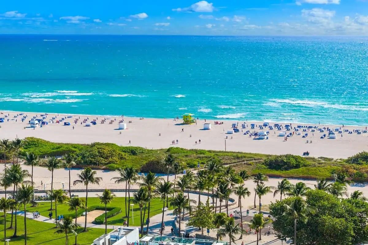 BARBIZON BEACH CLUB - Residential
