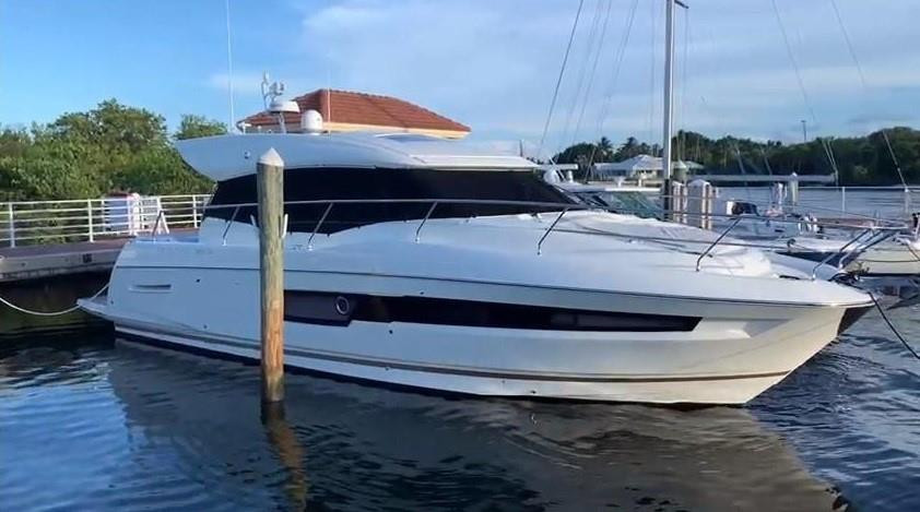 Jupiter Yacht Club Marina - Land