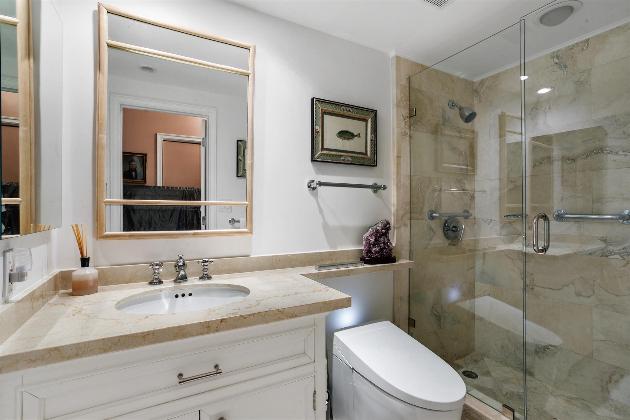 THREE THIRTY OCEAN CONDO - Residential