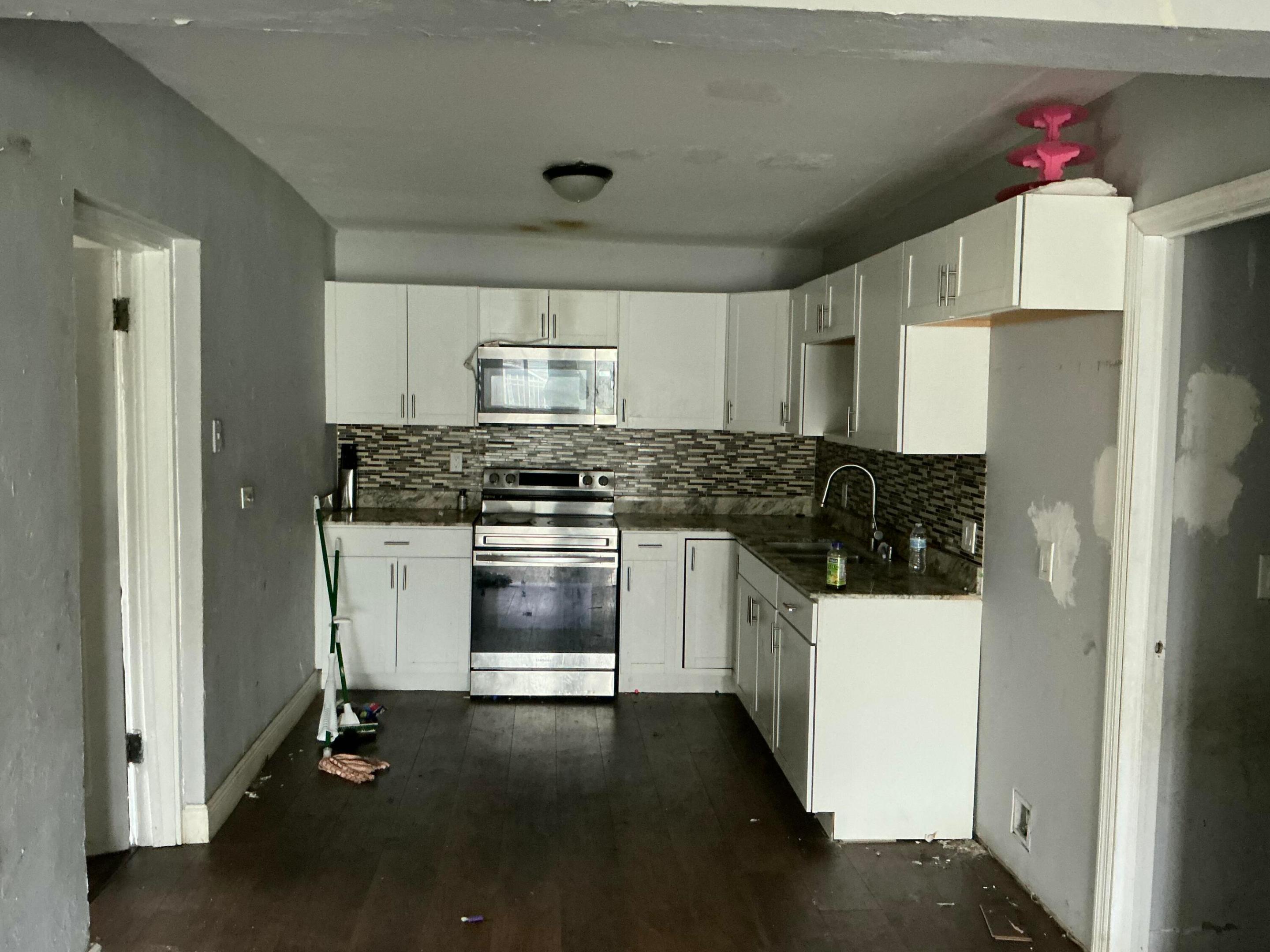 WASHINGTON PARK HALLANDALE ADD - Residential
