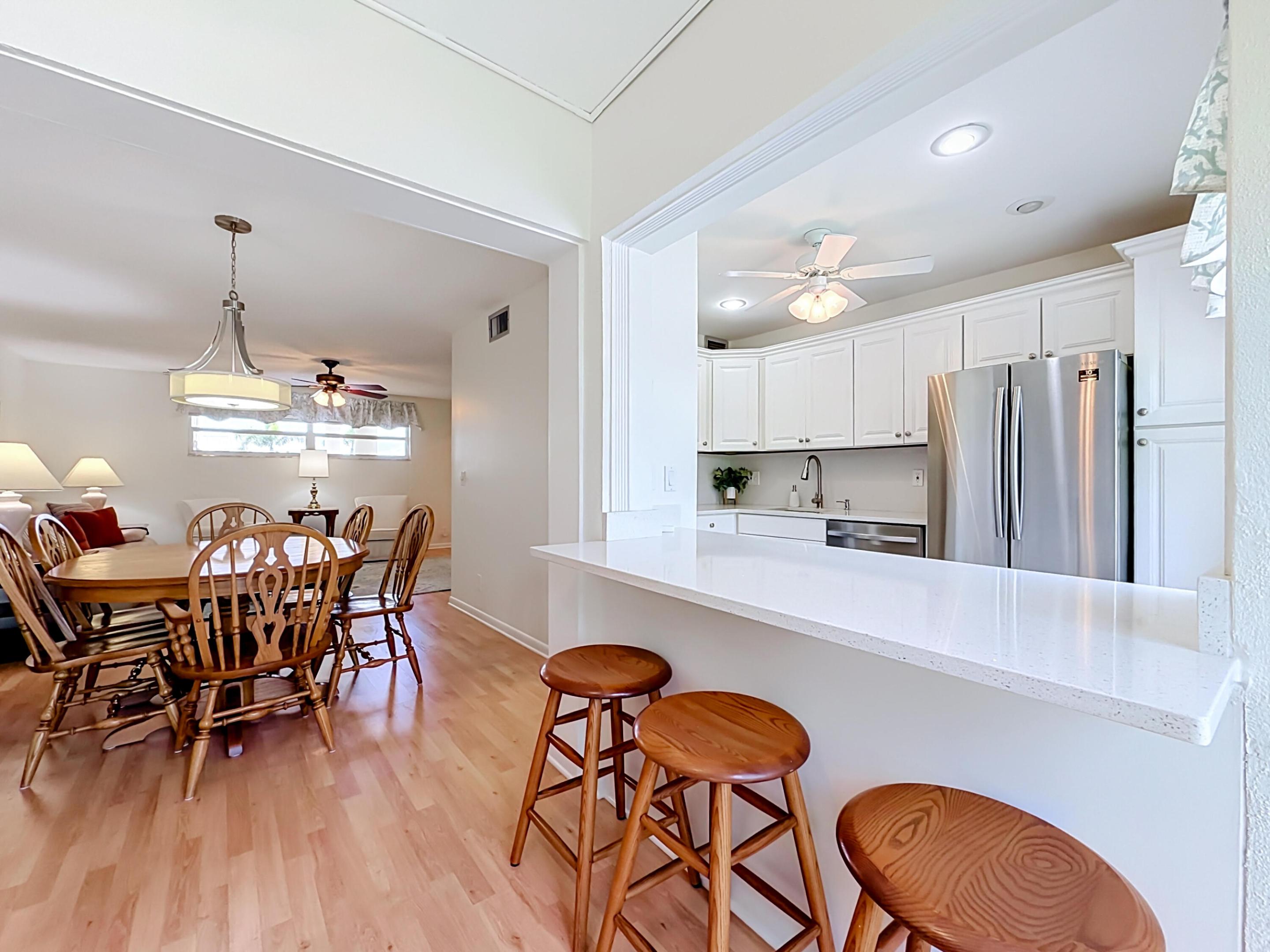 COLONIAL CLUB CONDO SEC 2 - Residential