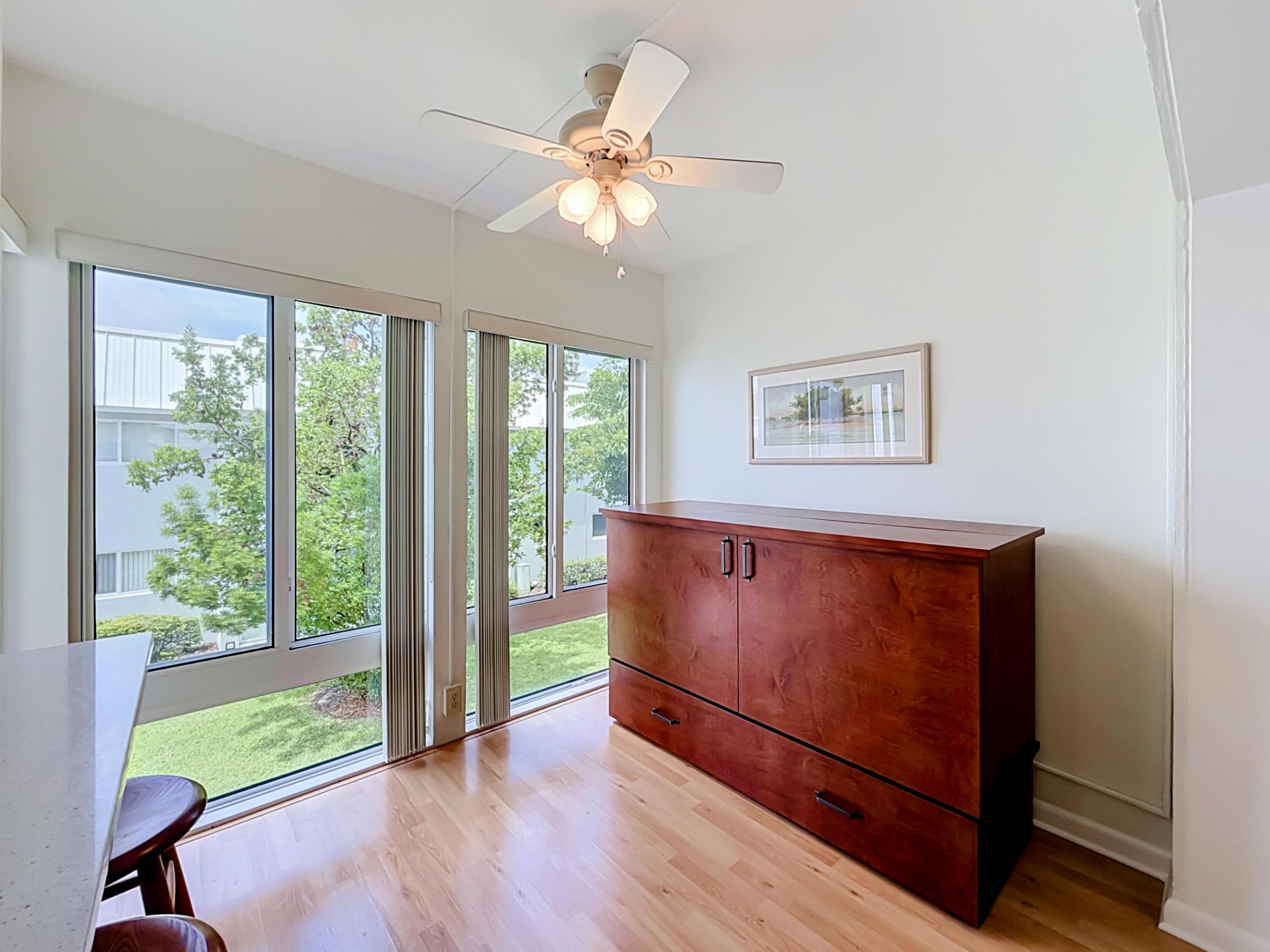 COLONIAL CLUB CONDO SEC 2 - Residential