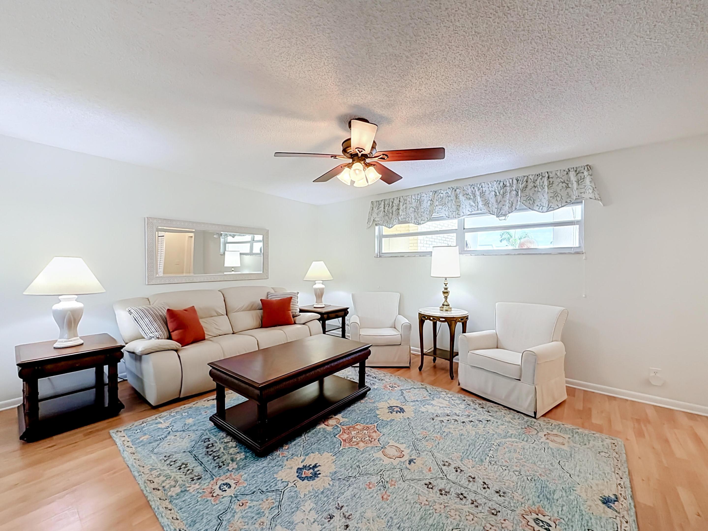 COLONIAL CLUB CONDO SEC 2 - Residential