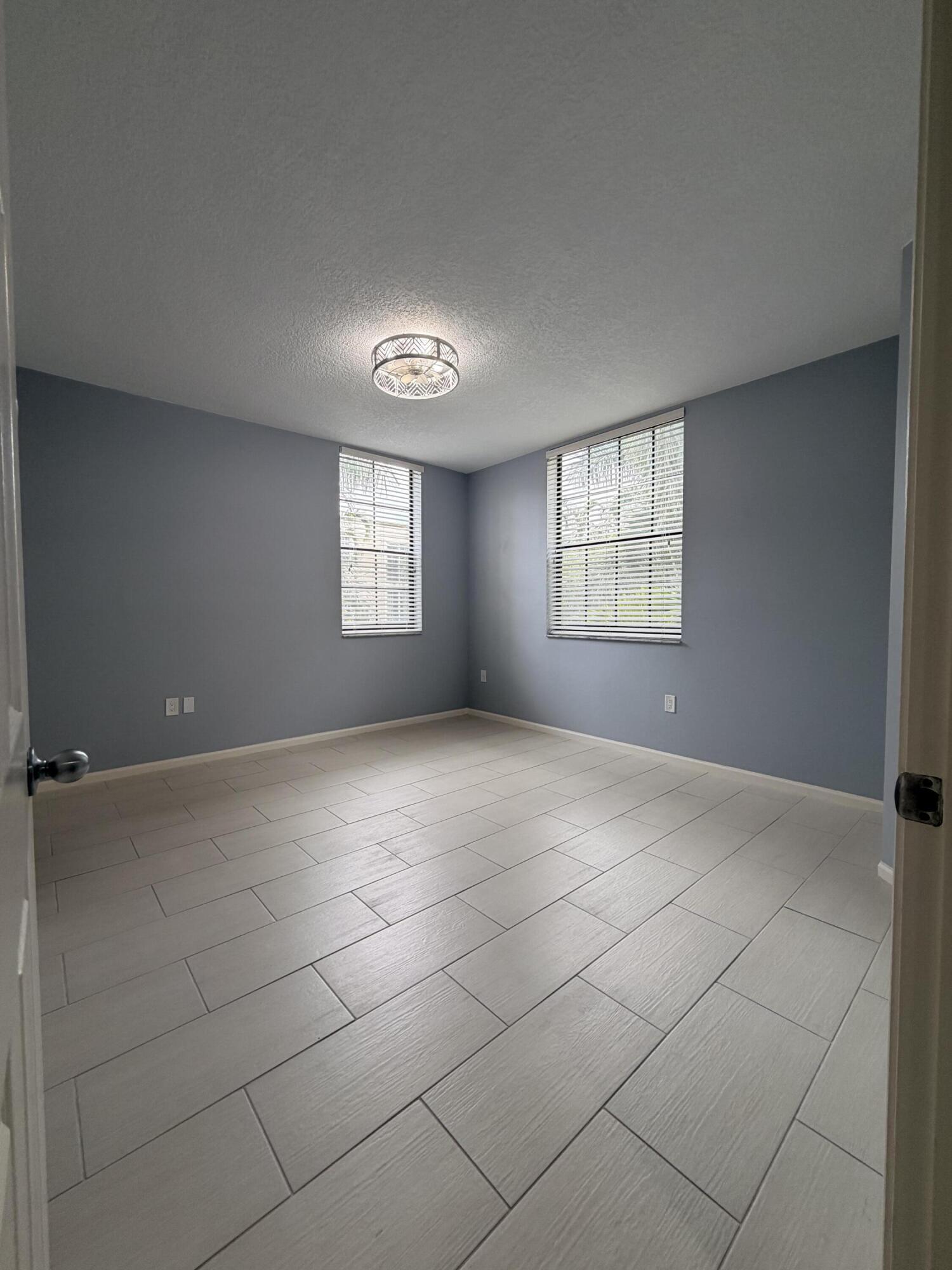 COURTYARDS IN CITYPLACE CONDO - Residential Lease