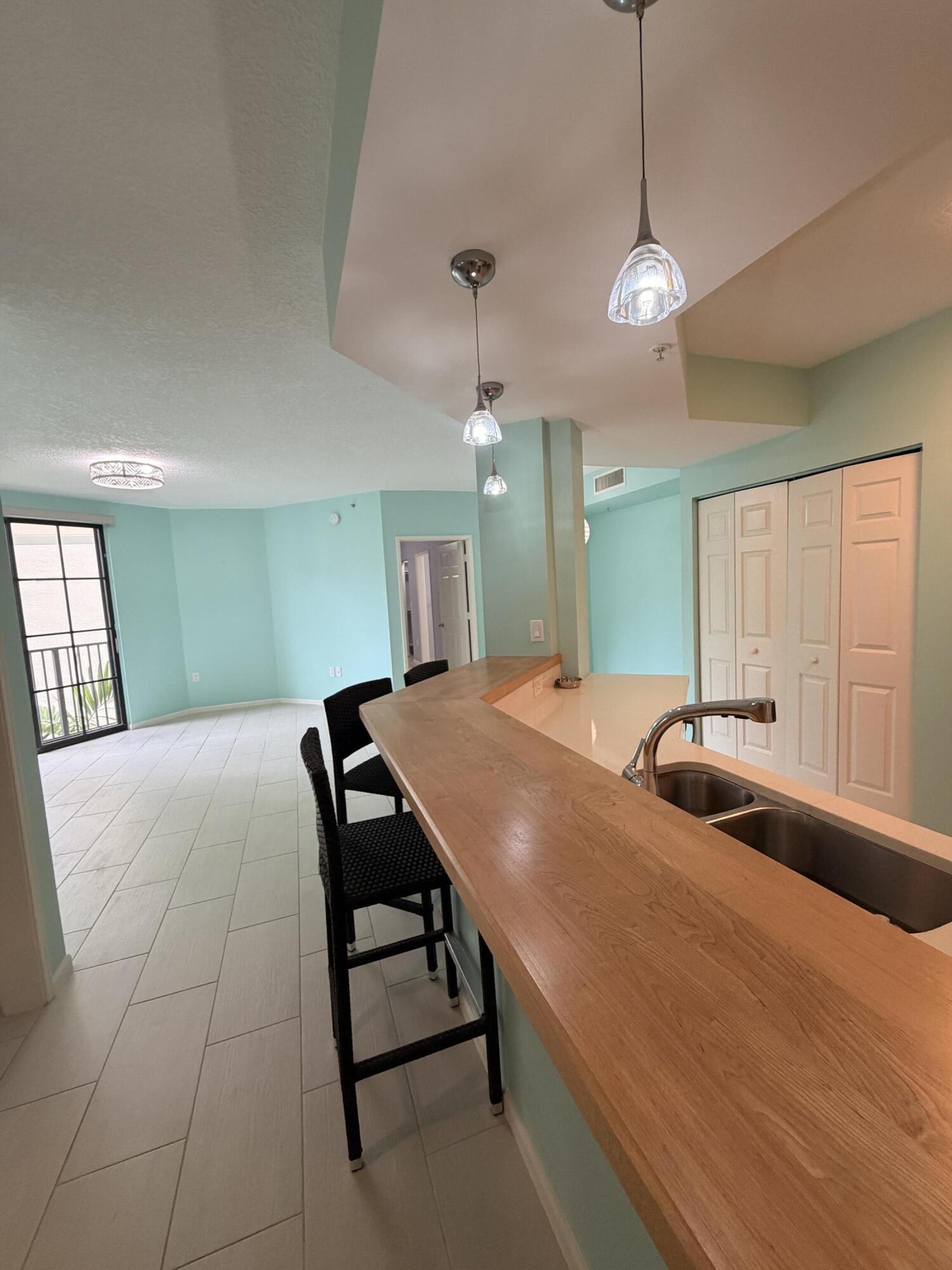 COURTYARDS IN CITYPLACE CONDO - Residential Lease