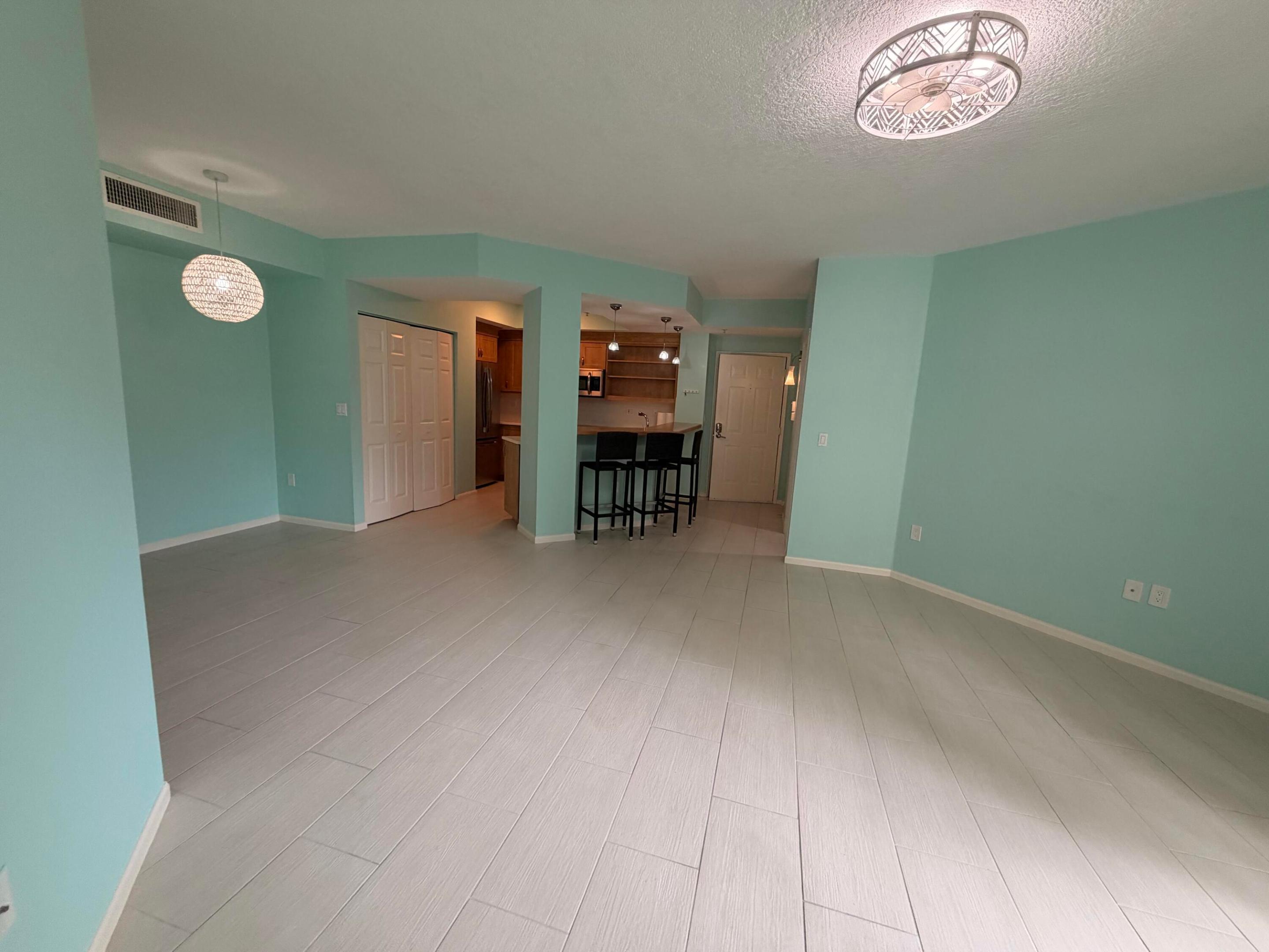 COURTYARDS IN CITYPLACE CONDO - Residential Lease