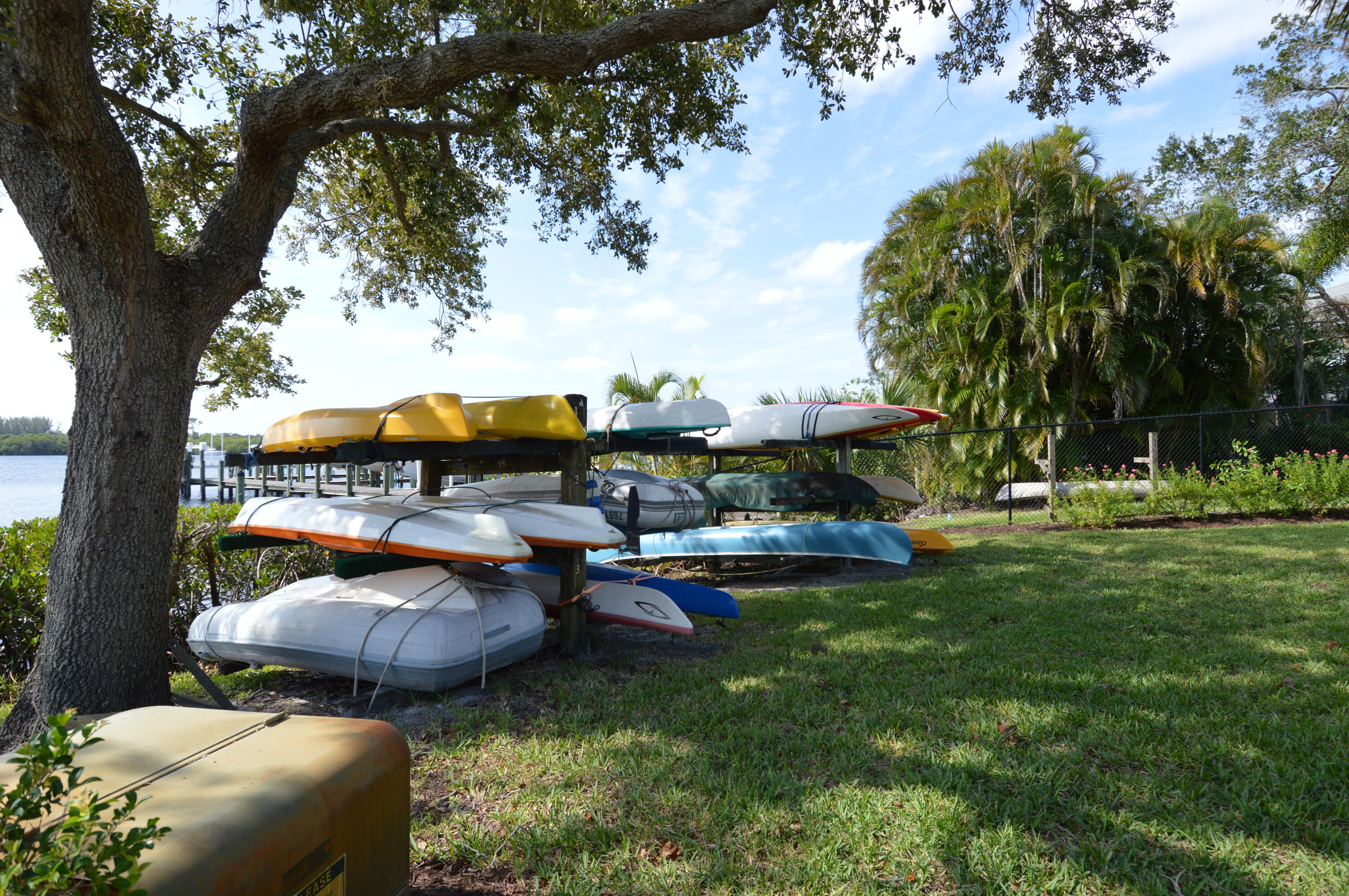 TARPON BAY YACHT CLUB CONDOMINIUM H - Residential