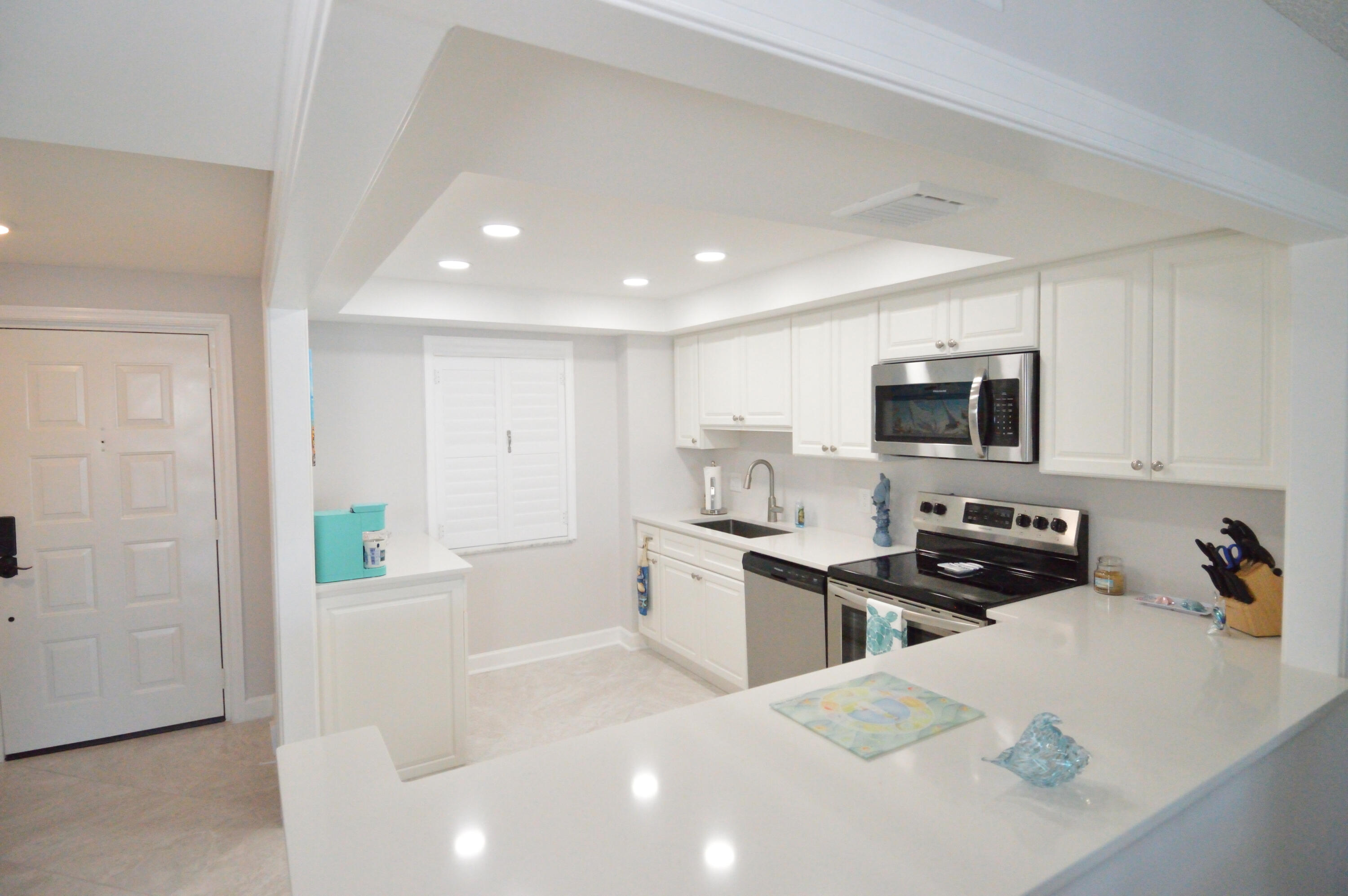TARPON BAY YACHT CLUB CONDOMINIUM H - Residential