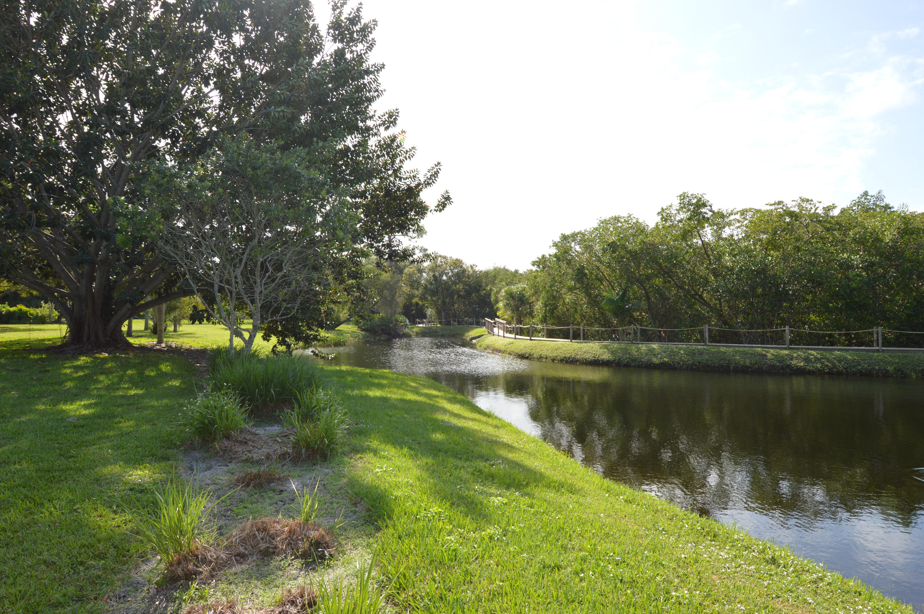 TARPON BAY YACHT CLUB CONDOMINIUM H - Residential