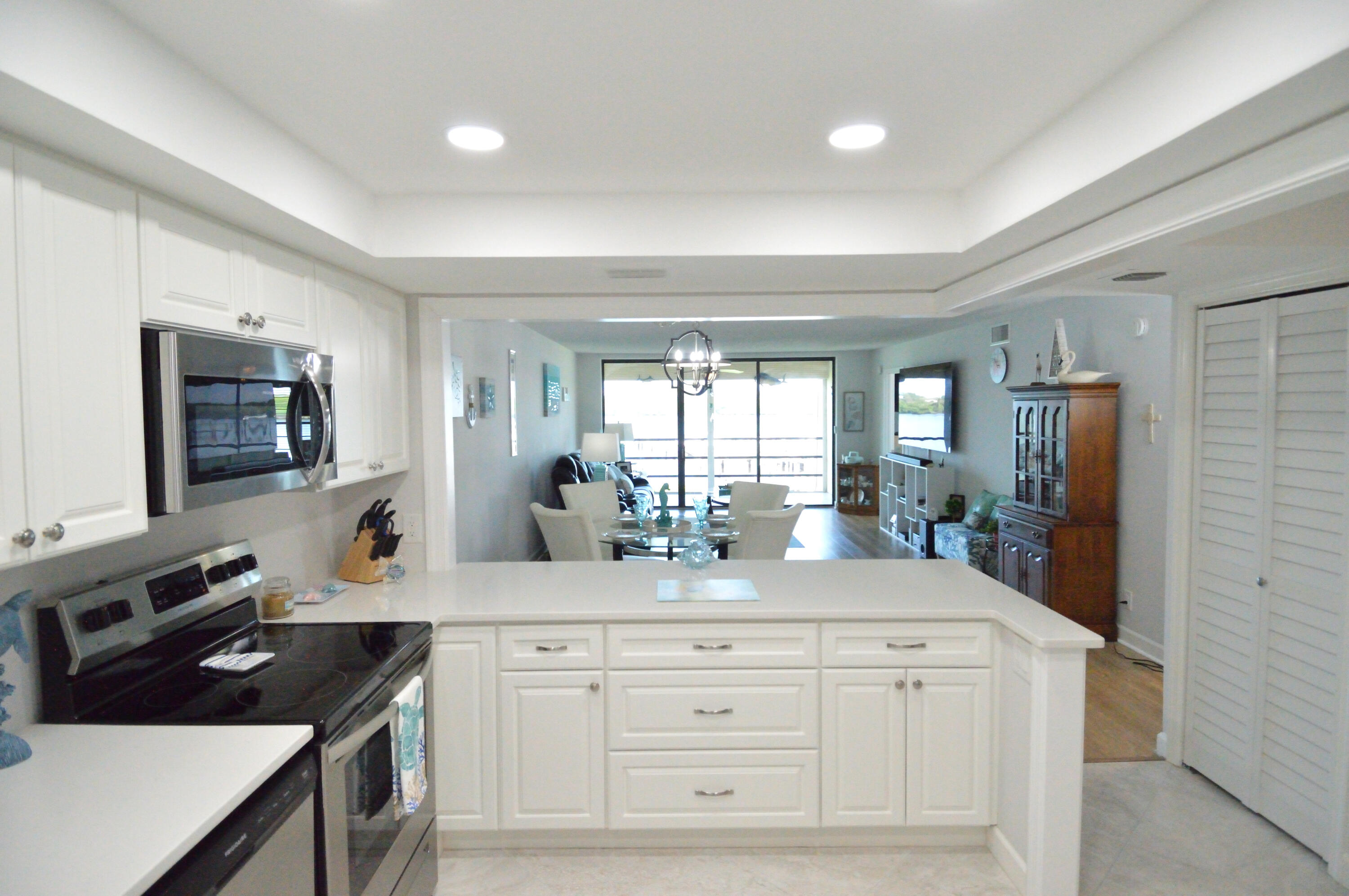 TARPON BAY YACHT CLUB CONDOMINIUM H - Residential