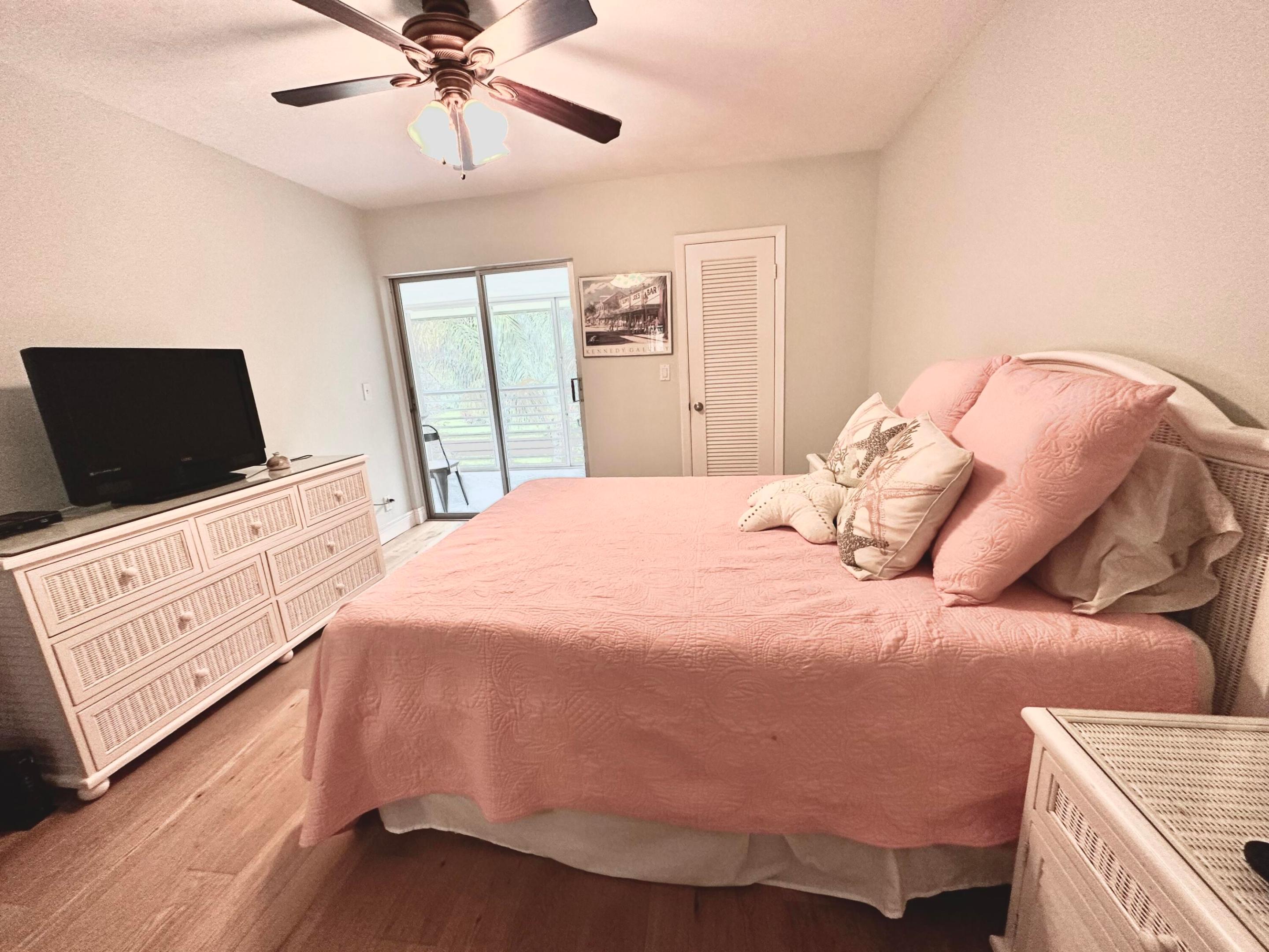 Tequesta Gardens - Residential