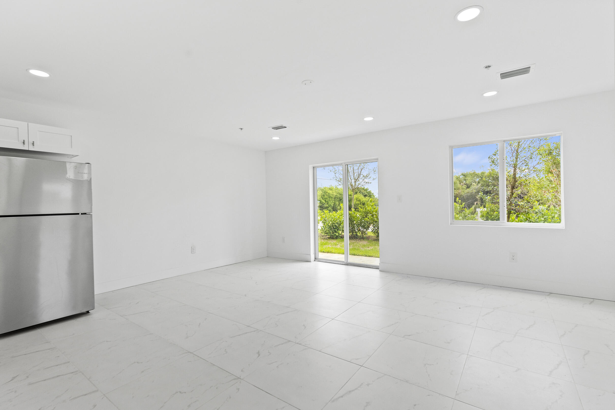 PORT ST LUCIE SECTION 33 - Residential Lease