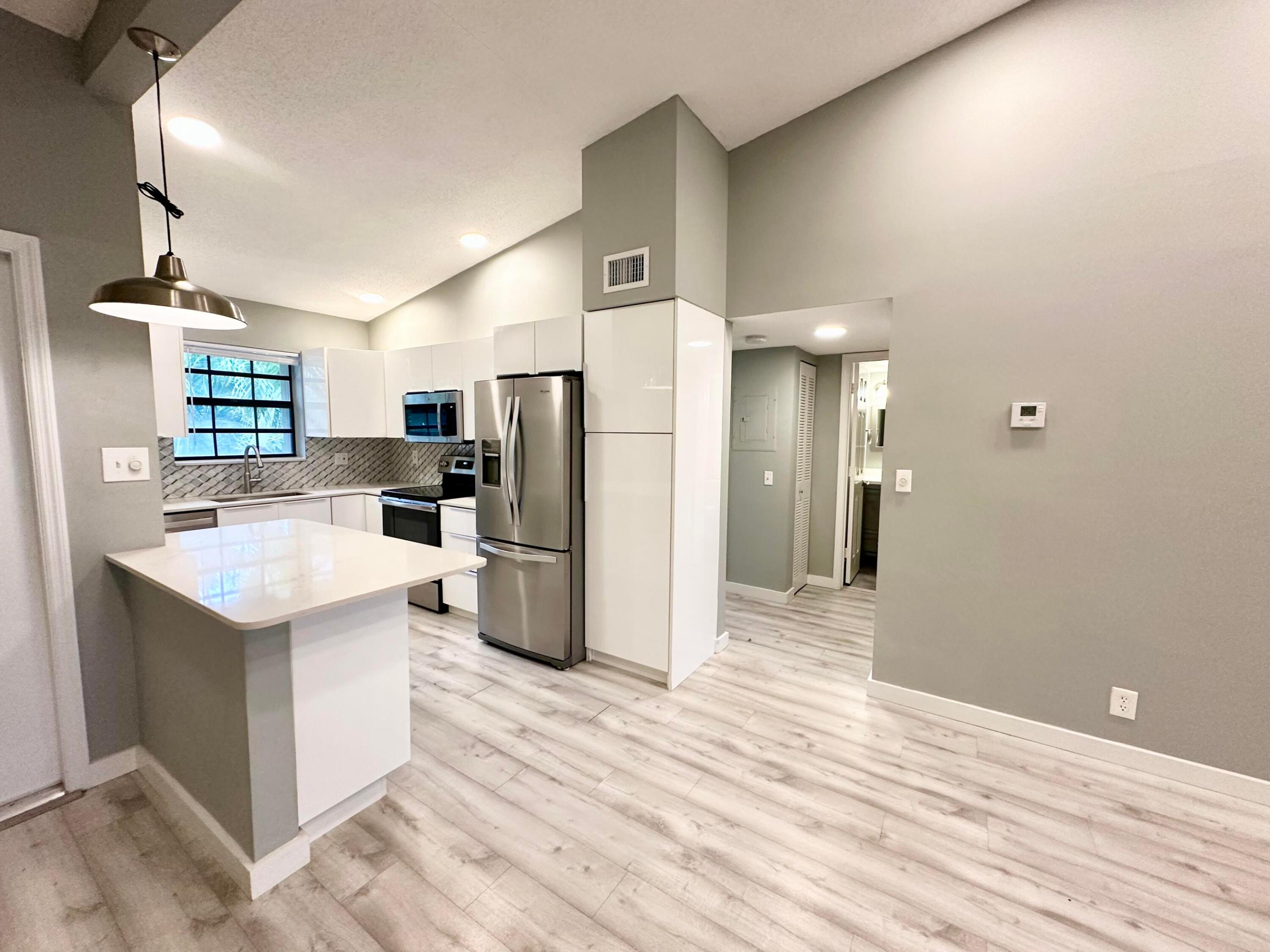 LAKE WINDWOOD CONDO - Residential Lease