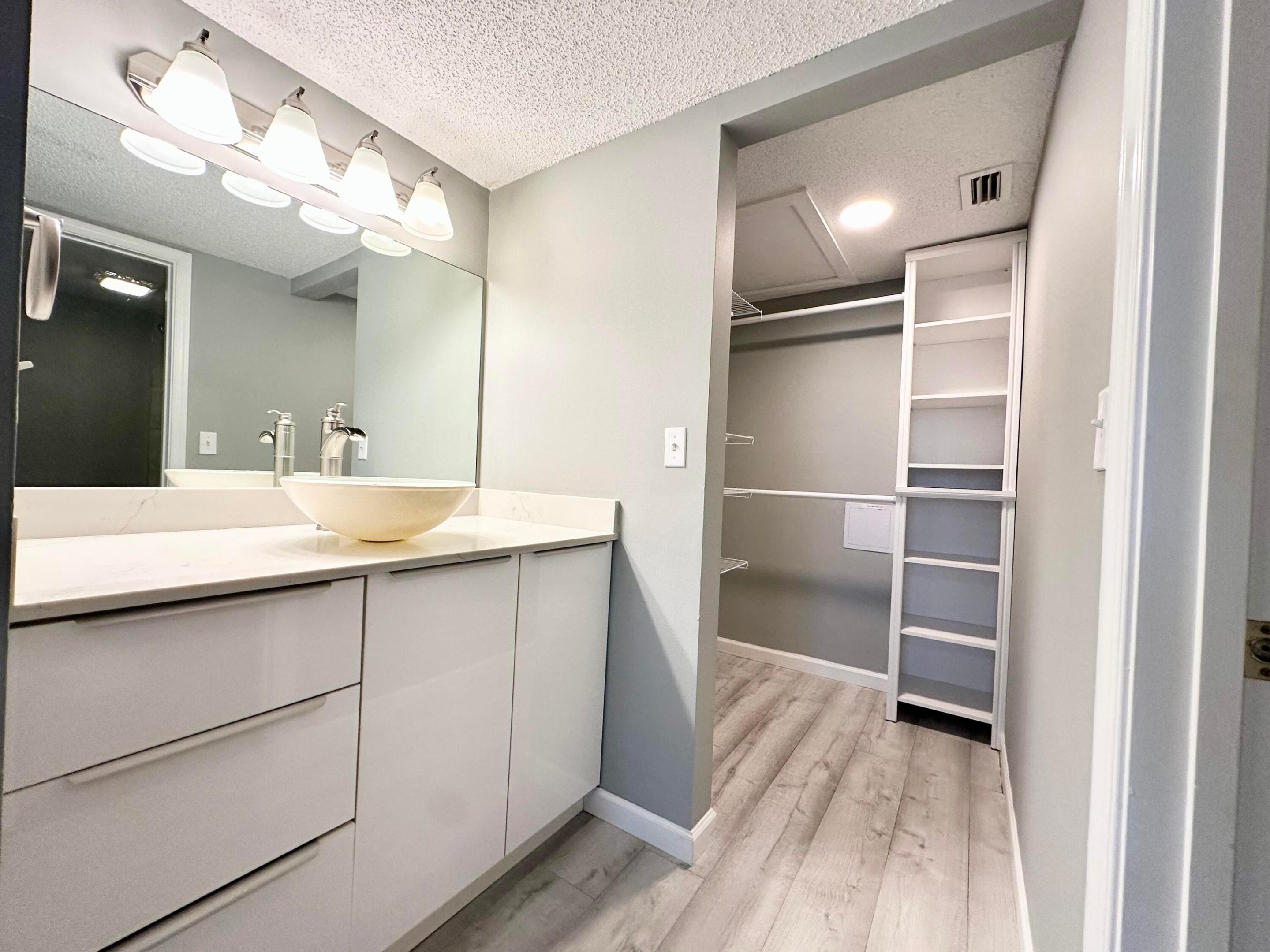 LAKE WINDWOOD CONDO - Residential Lease