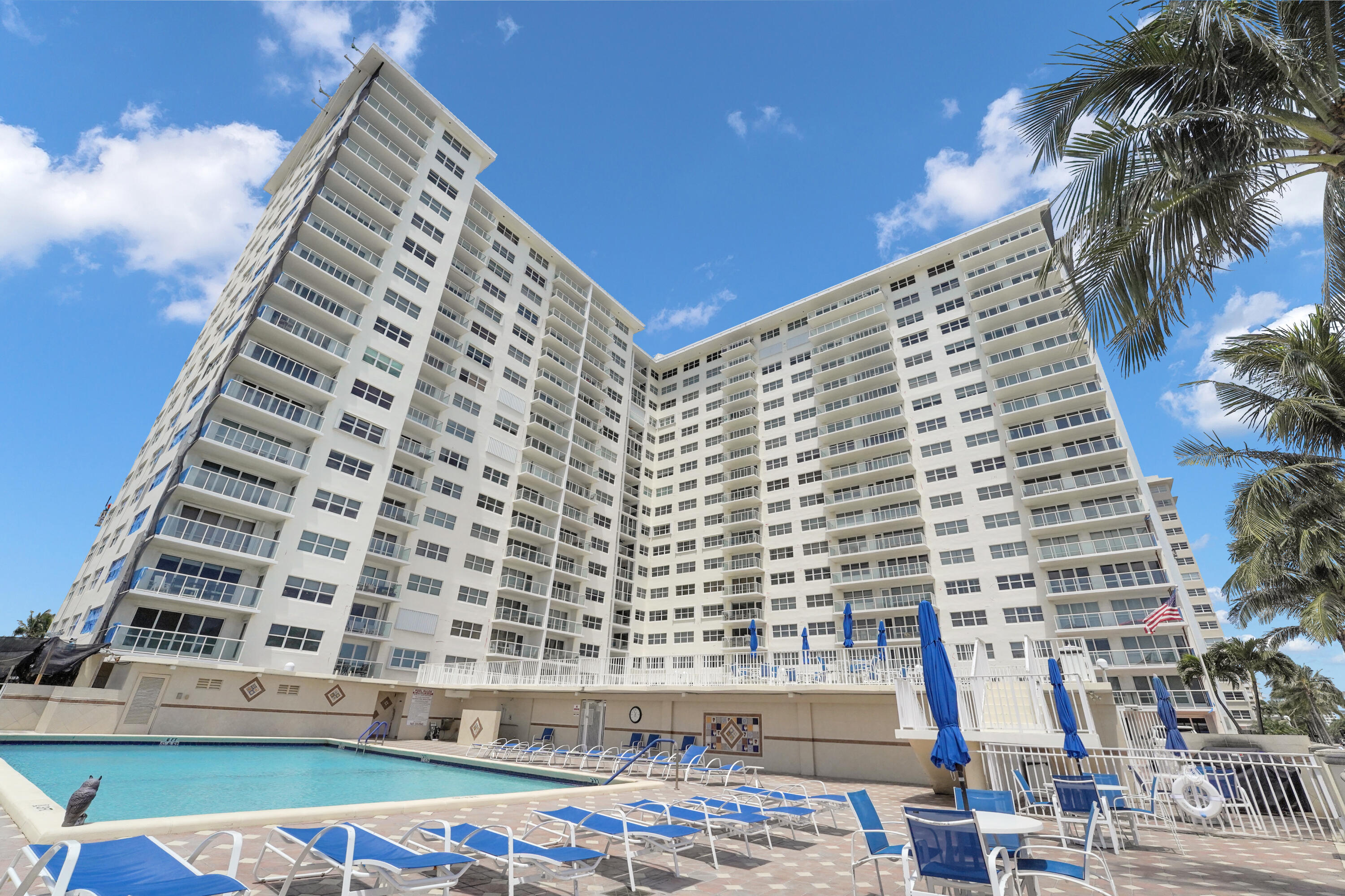 SEA MONARCH CONDO - Residential