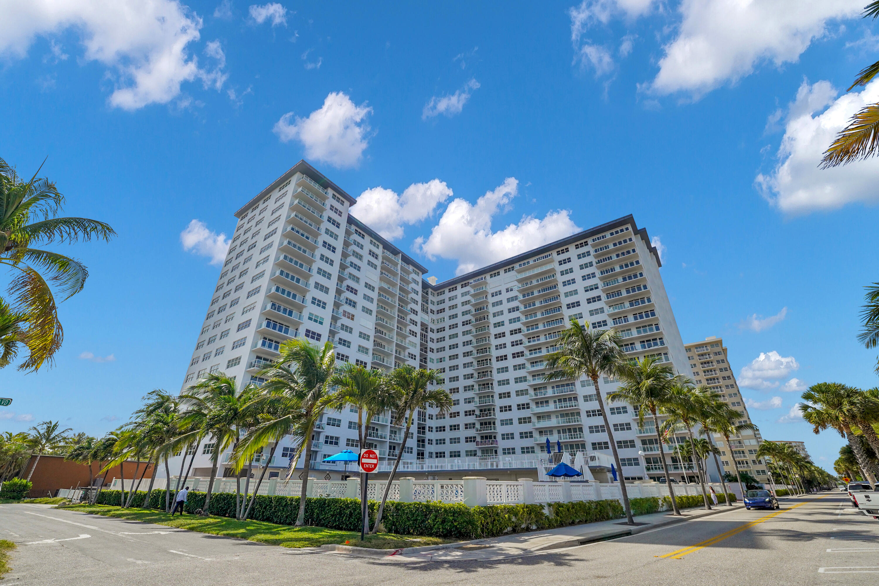 SEA MONARCH CONDO - Residential
