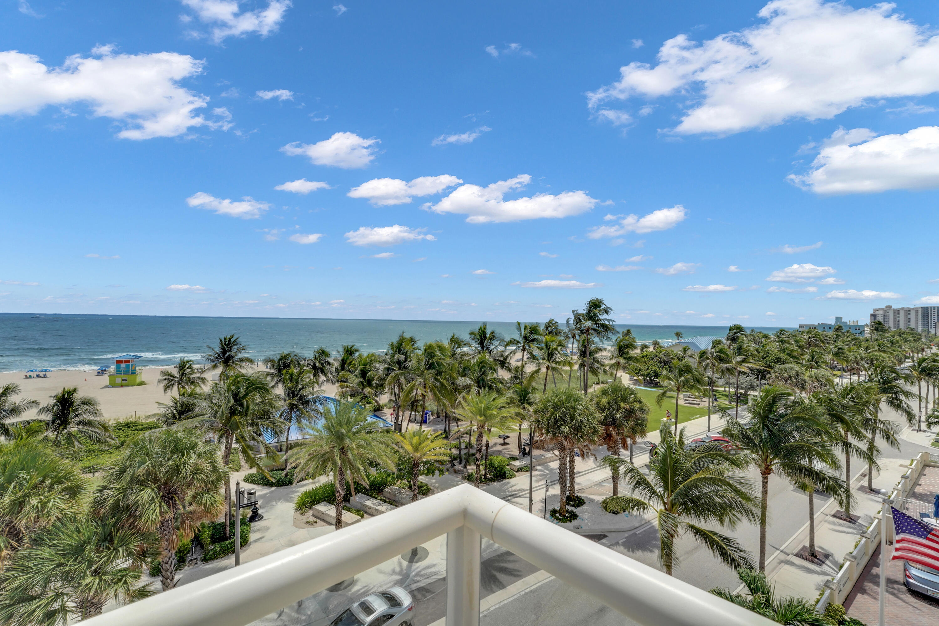 SEA MONARCH CONDO - Residential