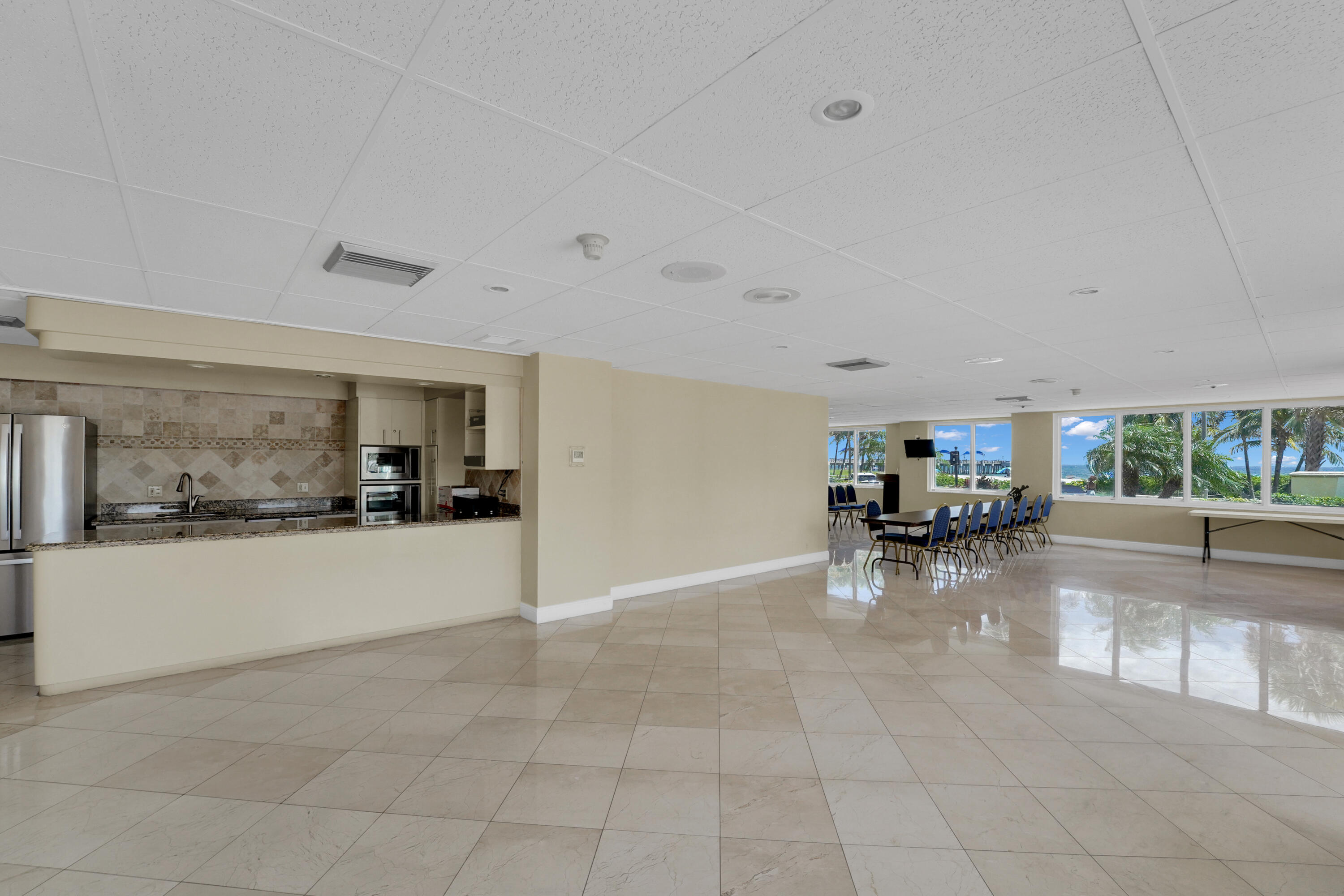 SEA MONARCH CONDO - Residential