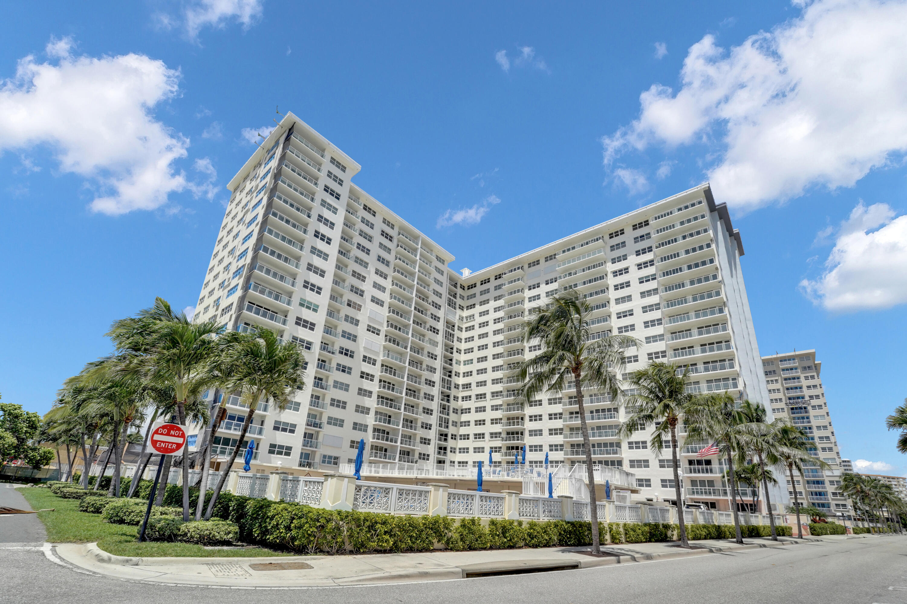 SEA MONARCH CONDO - Residential