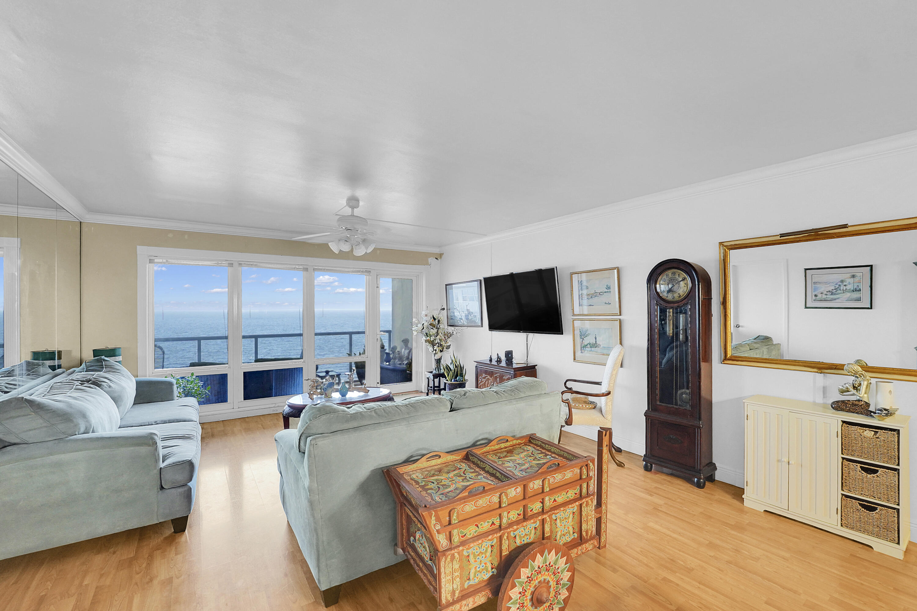 SEA MONARCH CONDO - Residential